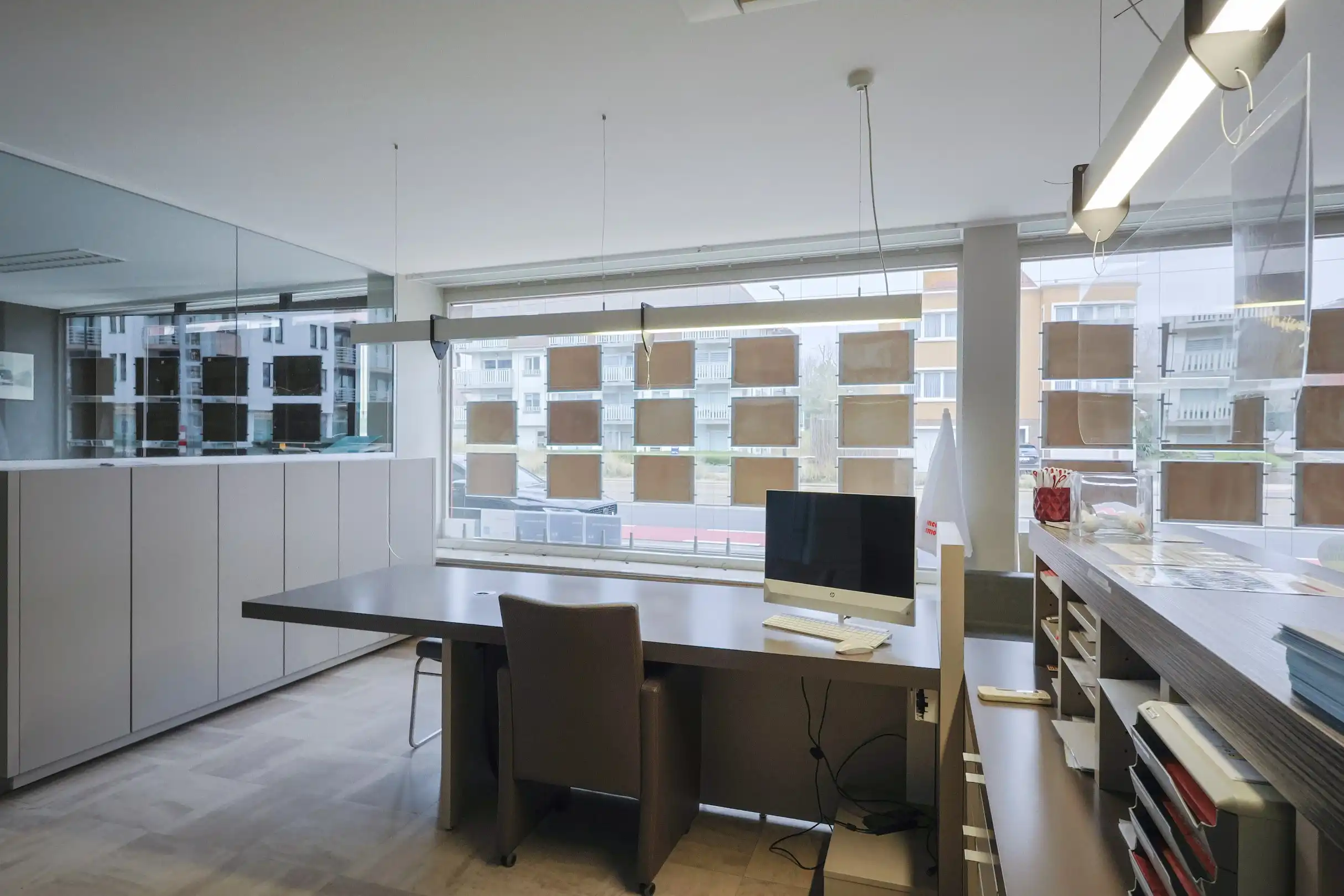 Multifunctioneel handelspand met flexibele indeling in Oostduinkerke-bad      Geschikt voor kantoor, winkel, praktijk of andere commerciële activiteiten foto 11