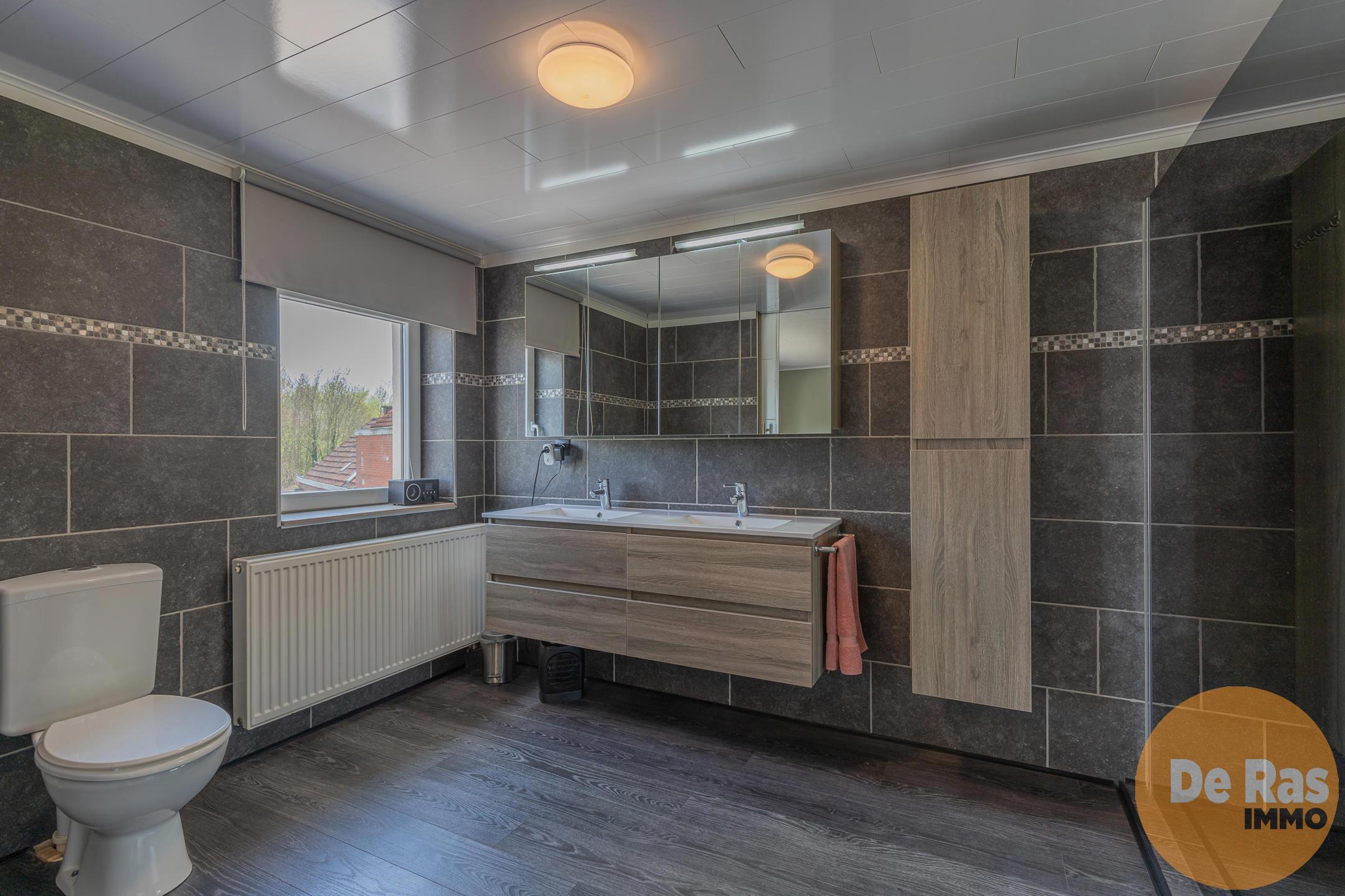 ZONNEGEM - Instapklare woning met zonneterras foto 11