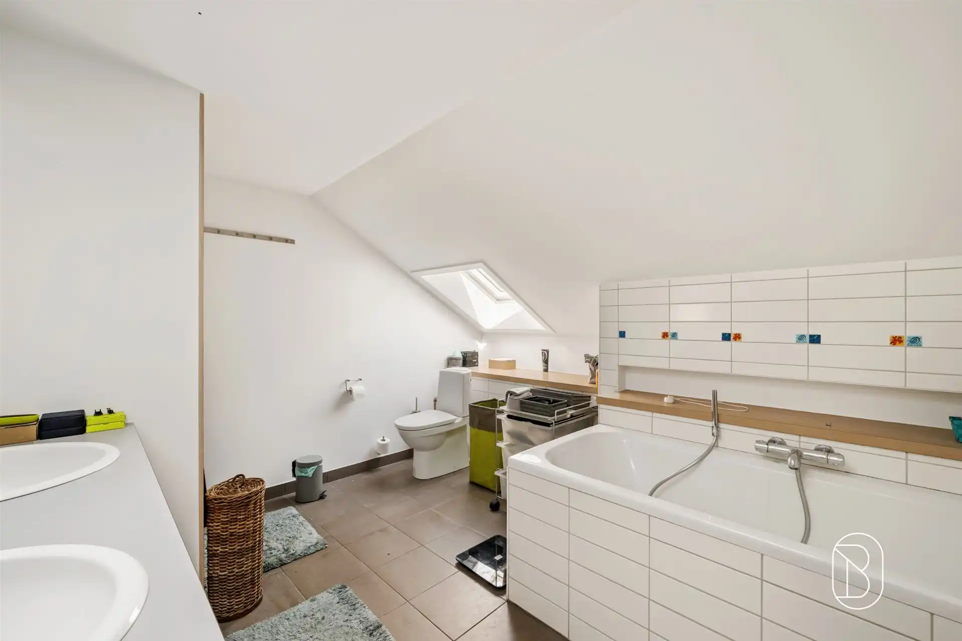 Grote architectenwoning met mooie tuin + bijgebouw foto 21