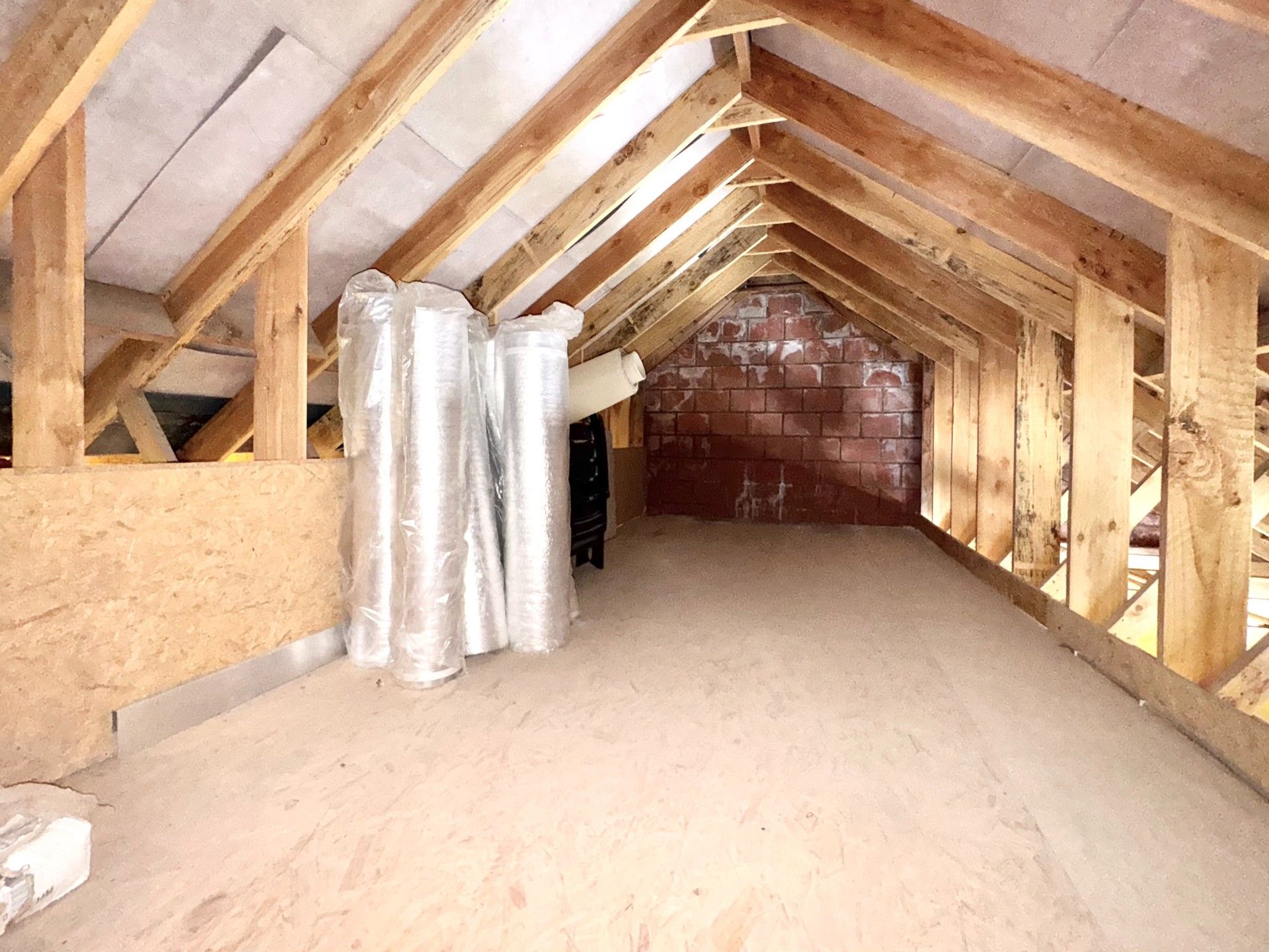 HOB met BIJGEBOUW en uitweg achteraan op 416 m² foto 33