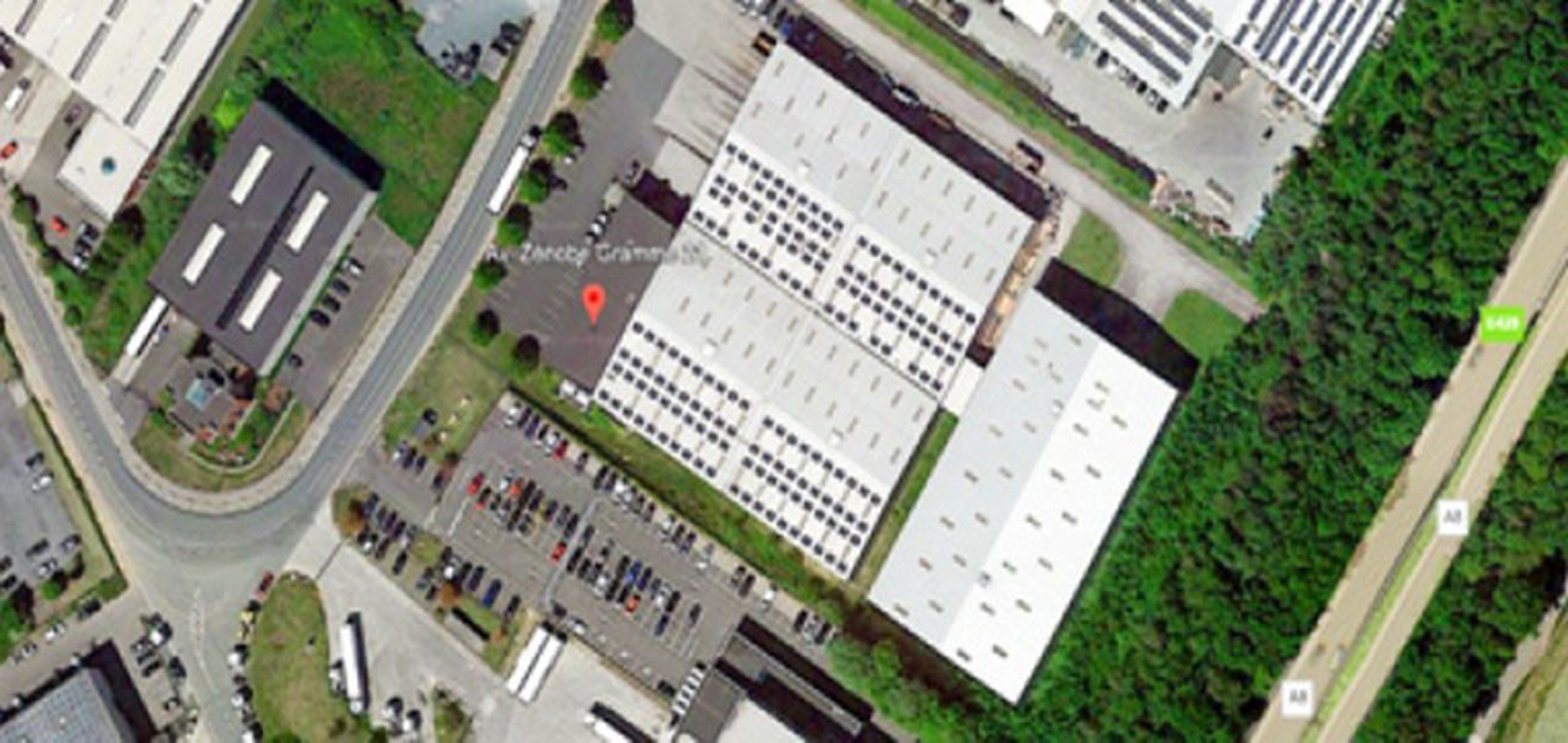 Bedrijfsgebouw : magazijn 7.316m² en kantoor 1.361m² te huur foto 5