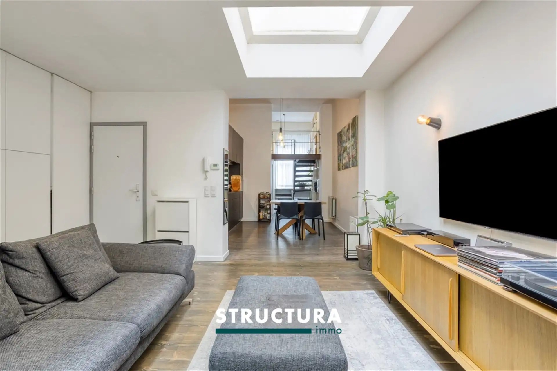 Prachtig modern gelijkvloers appartement met een aangename terras/binnenplaats. foto 5
