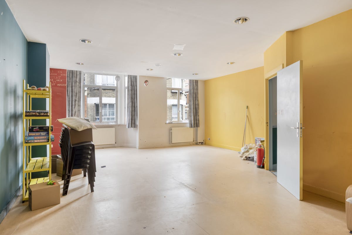 Ruim herenhuis te koop in Anderlecht – 3 verdiepingen foto 2