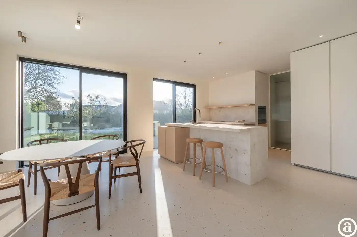 Instapklare nieuwbouwvilla met 5 slaapkamers en zuidgerichte tuin.  foto 5