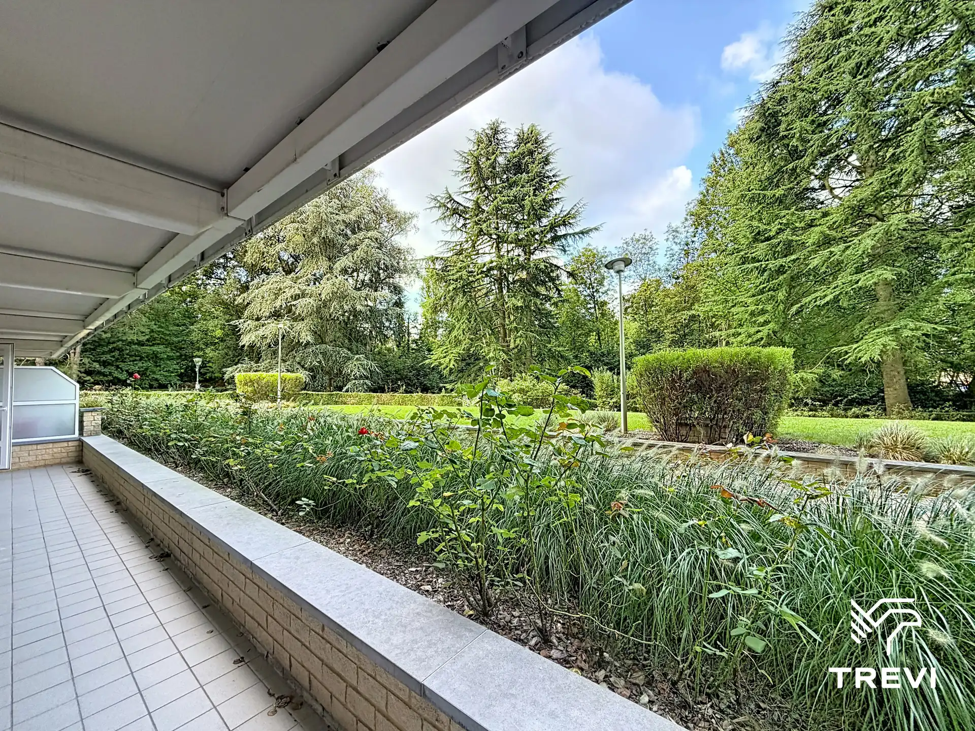 WATERMAAL-BOSVOORDE – Schitterend opgefrist 1-slpk + terras! foto 6