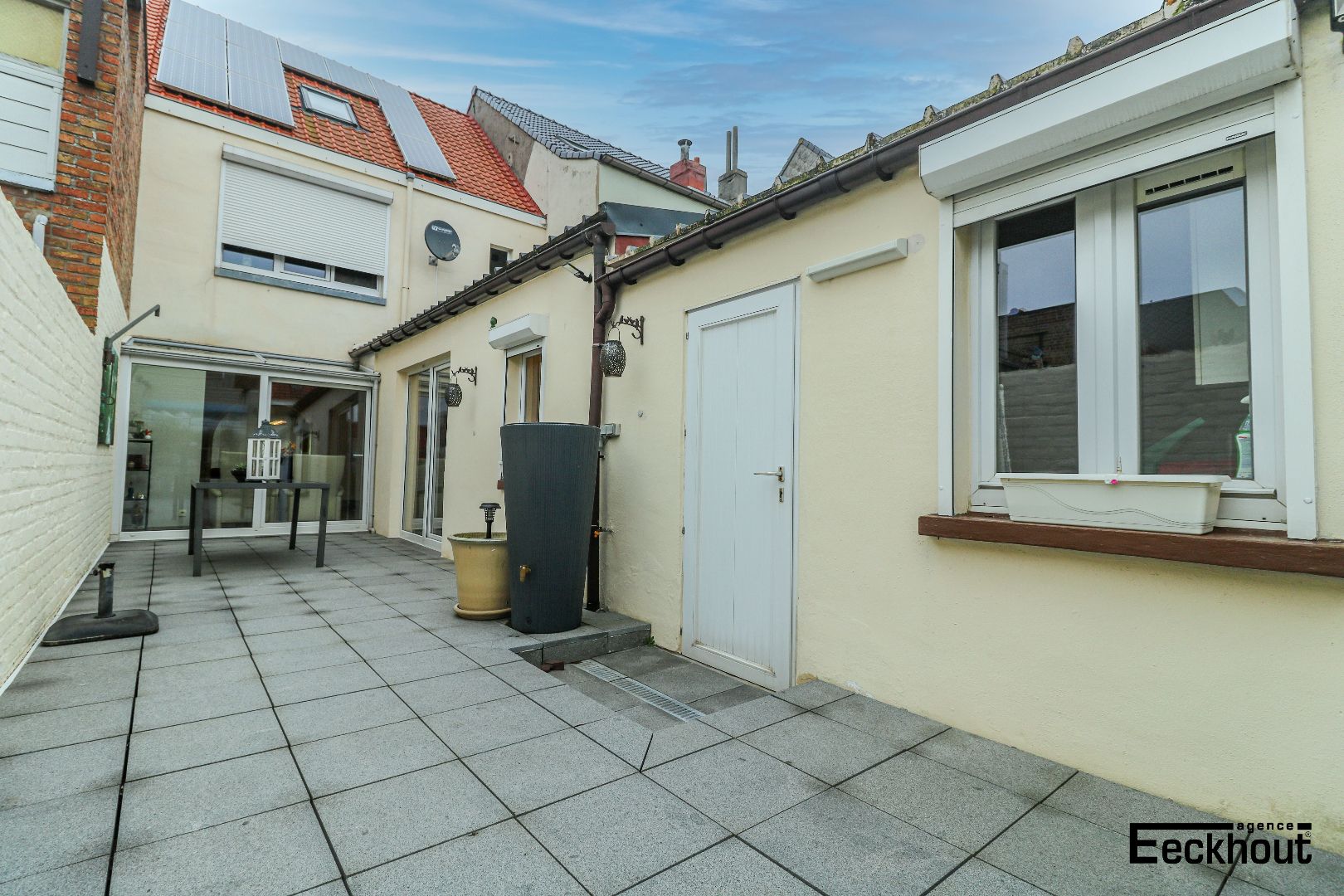Instapklare en gezellige rijwoning met 4 slaapkamers en zonnige koer te Bredene-Duinen! foto 20