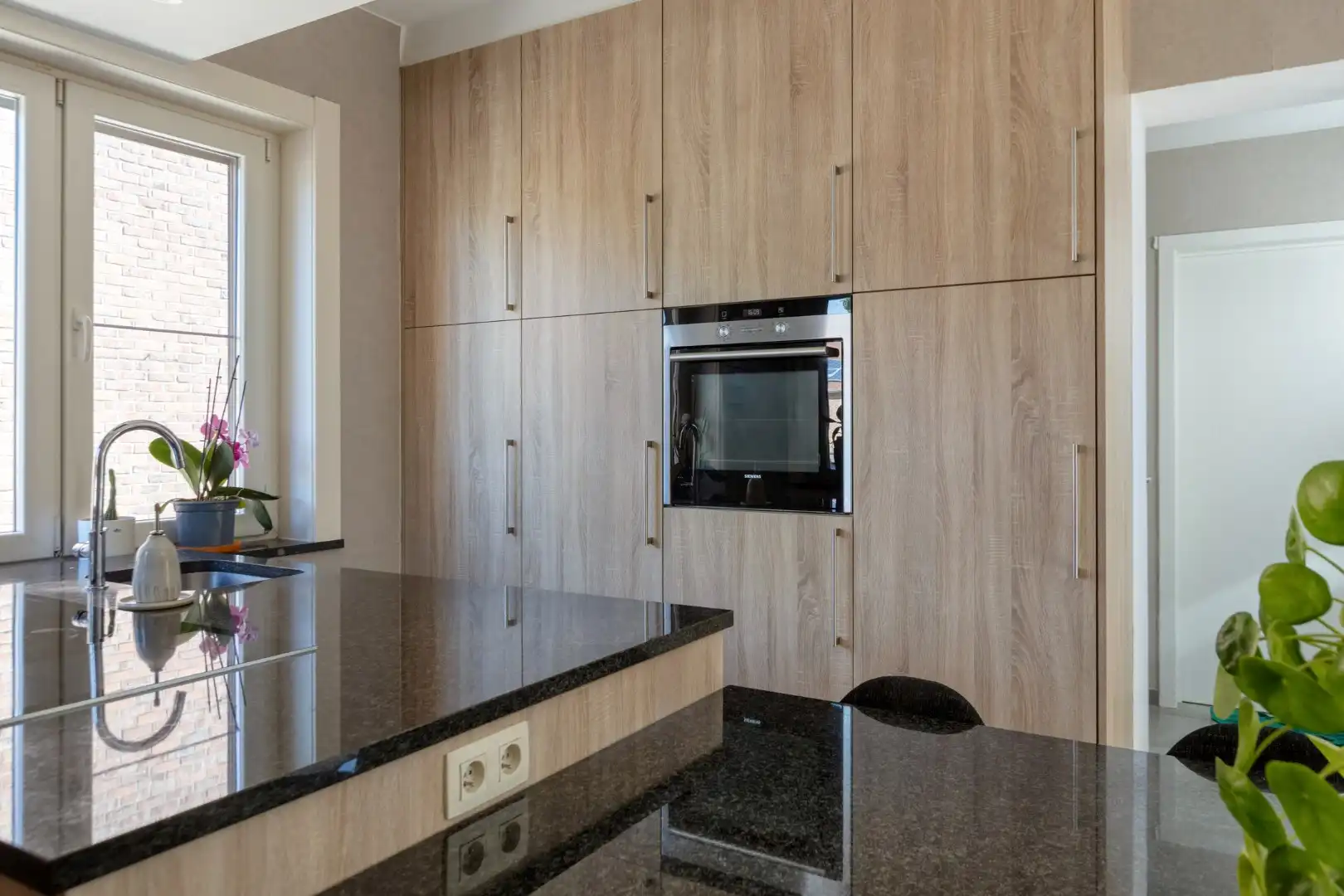 Instapklare gezinswoning met 3 slaapkamers, zwembad en energiezuinige technieken foto 7