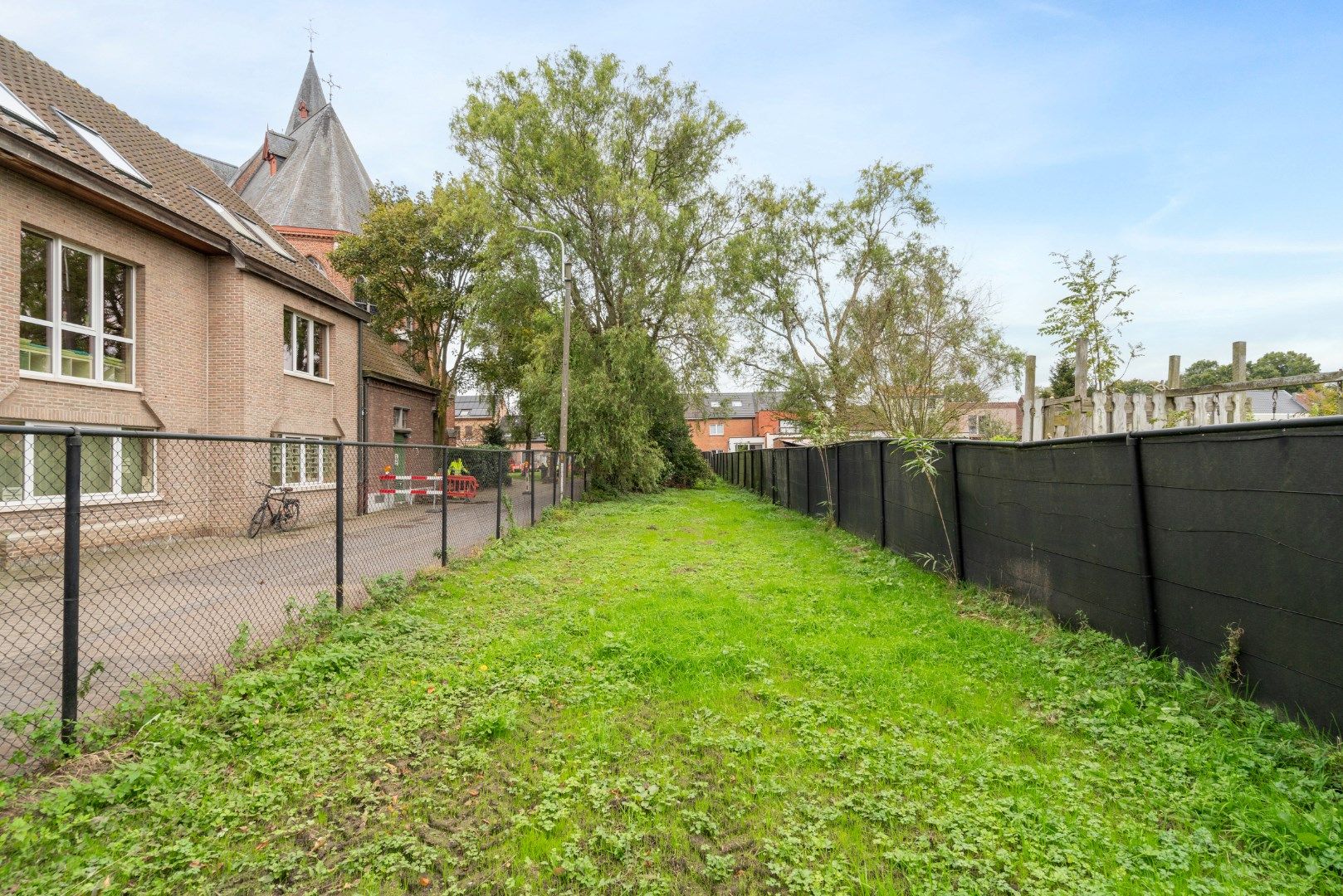 Te koop in Lokeren (Heiende): Ruime woning met grote tuin en uitstekende ligging foto 6