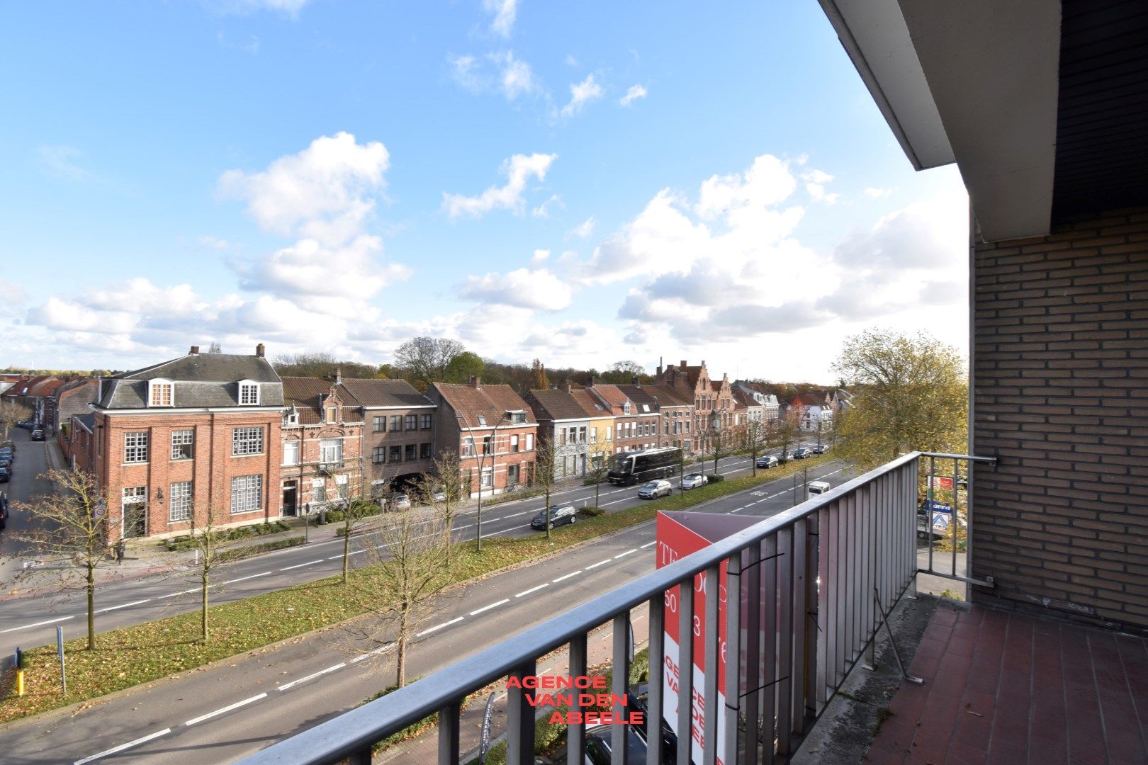 Energiezuinig appartement met 3 slaapkamers en garage  foto {{pictureIndex}}