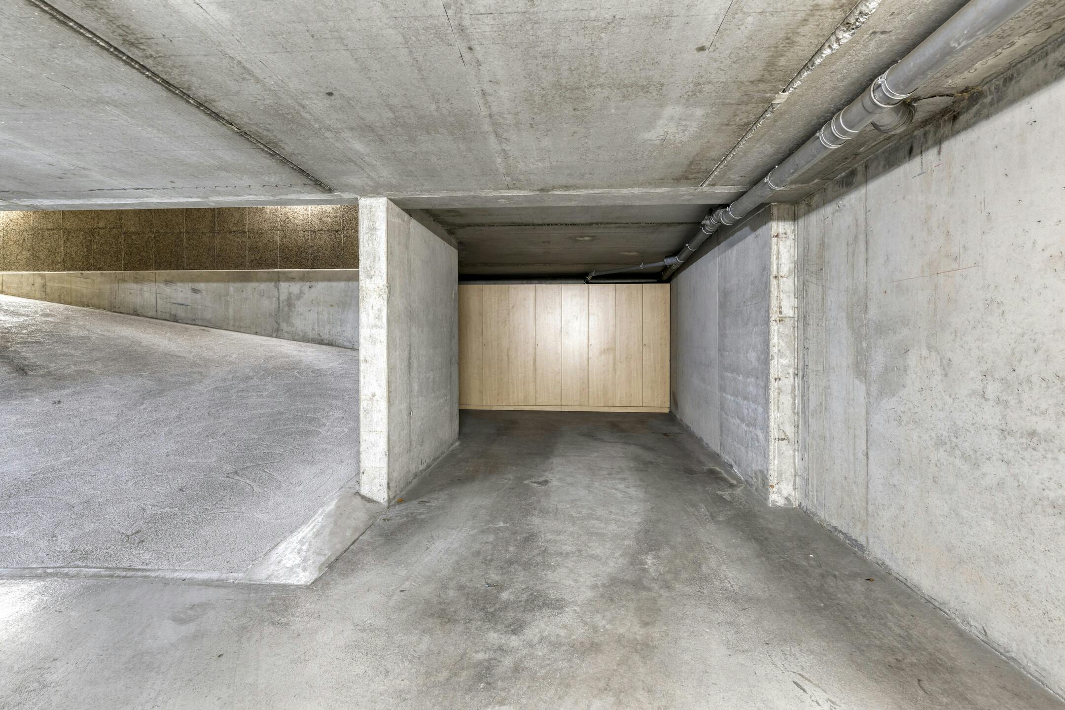 Ruim appartement in het historisch hart van Brugge foto 15