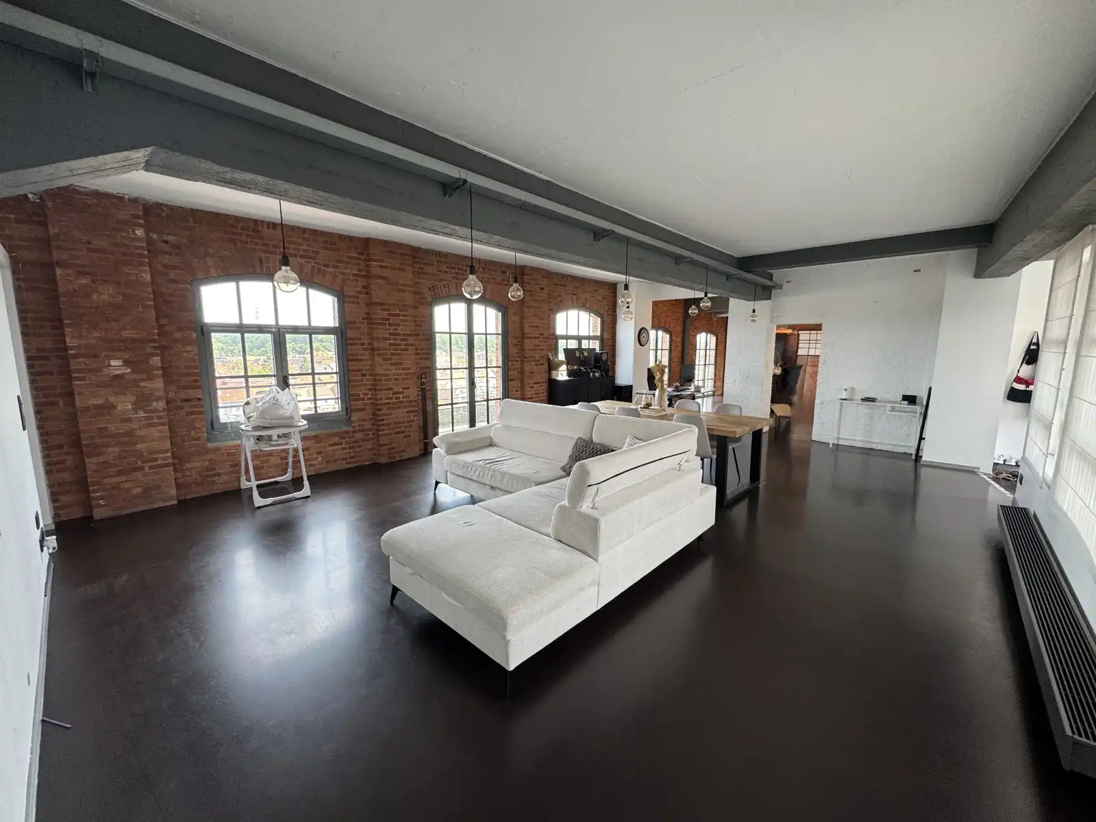 Unieke loft met 2 slaapkamers, terras en zicht op de vaart foto 5