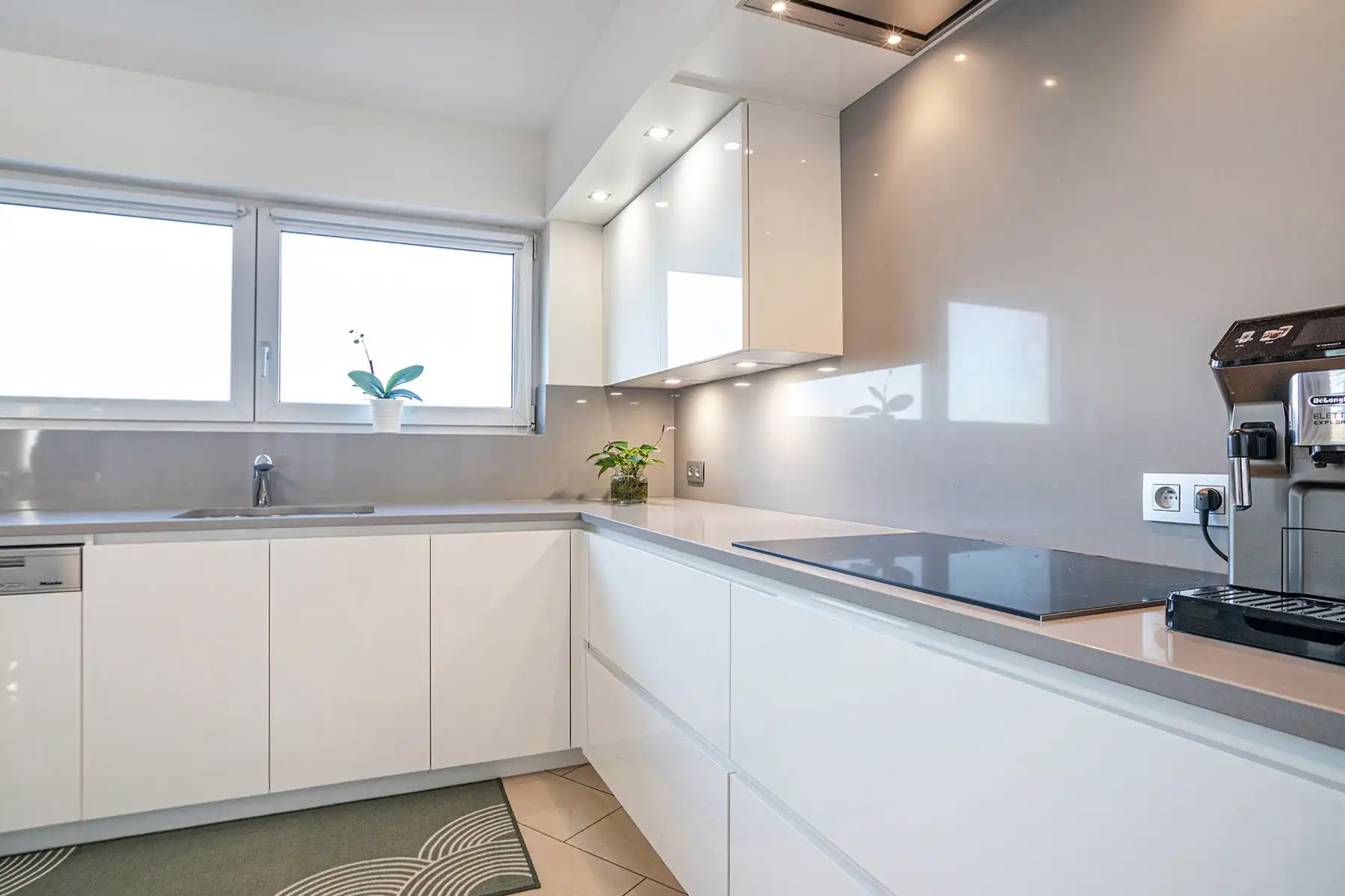 Lichtrijke penthouse met uitzonderlijk uitzicht en 2 garages foto 10