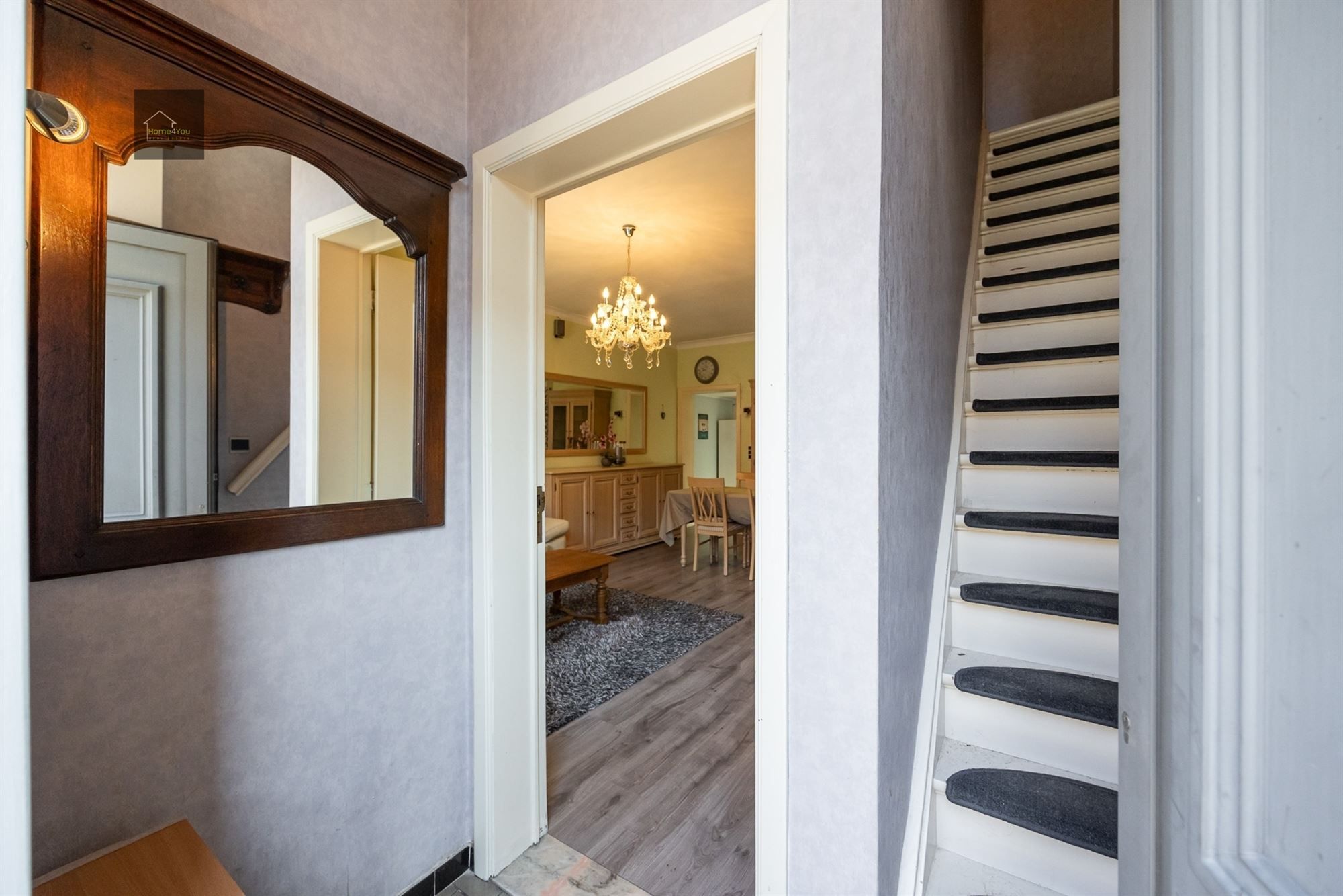 Te renoveren rijwoning met tuintje foto 7