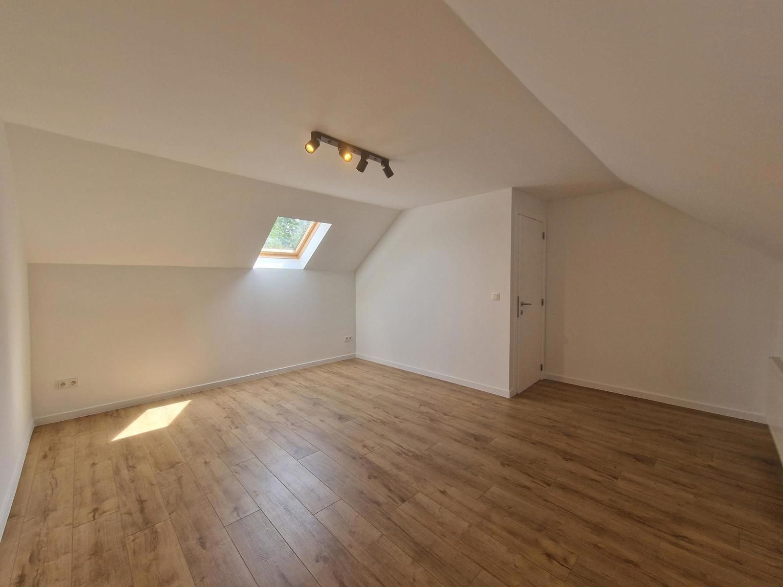 Volledig gerenoveerde woning 3 slps te Goetsenhoven (Tienen) foto 22