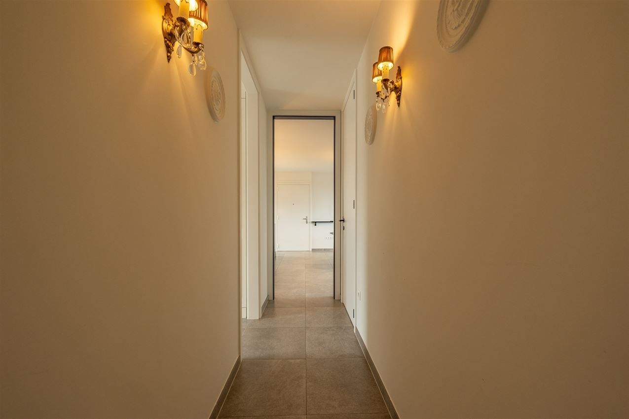 Exclusief penthouse in centrum - aankoop aan 2% registratie foto 11