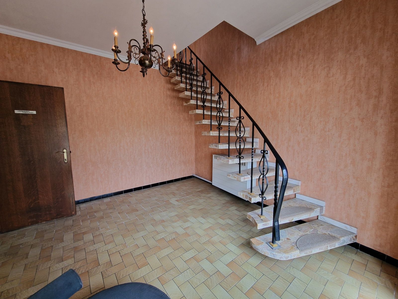 Polyvalente garage 600m² met appartement te Ransberg (Linter) foto 14