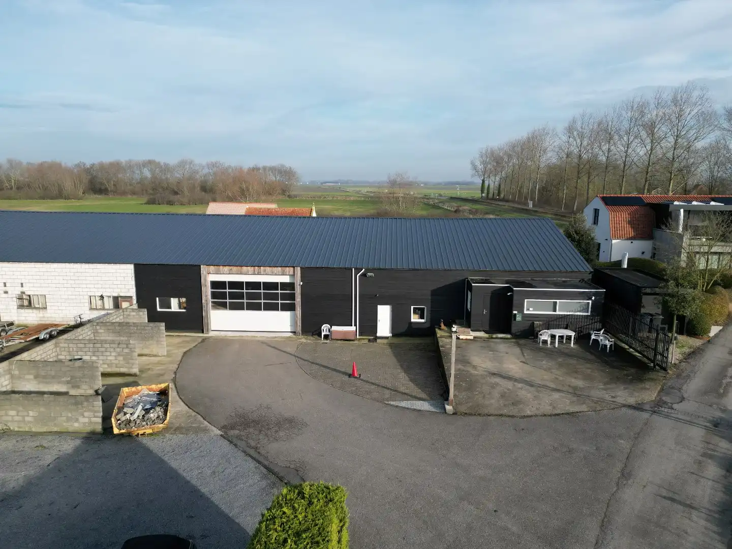 "Ruime hangar in Retranchement biedt talloze mogelijkheden voor industrieel gebruik" foto 2