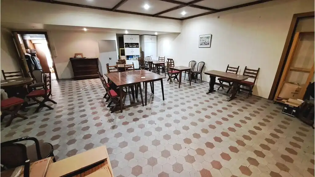 Horecapand met gelagzalen en woonst te koop in Aartrijke Zedelgem foto 9