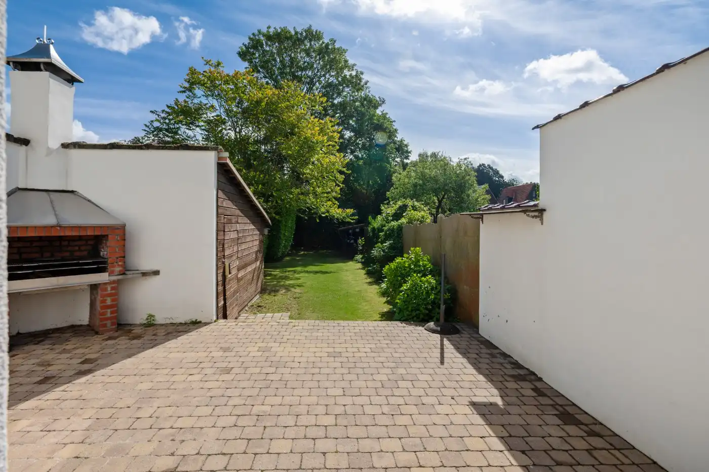 Prachtig gerenoveerde, authentieke woning met 4 slpk. en tuin foto 22