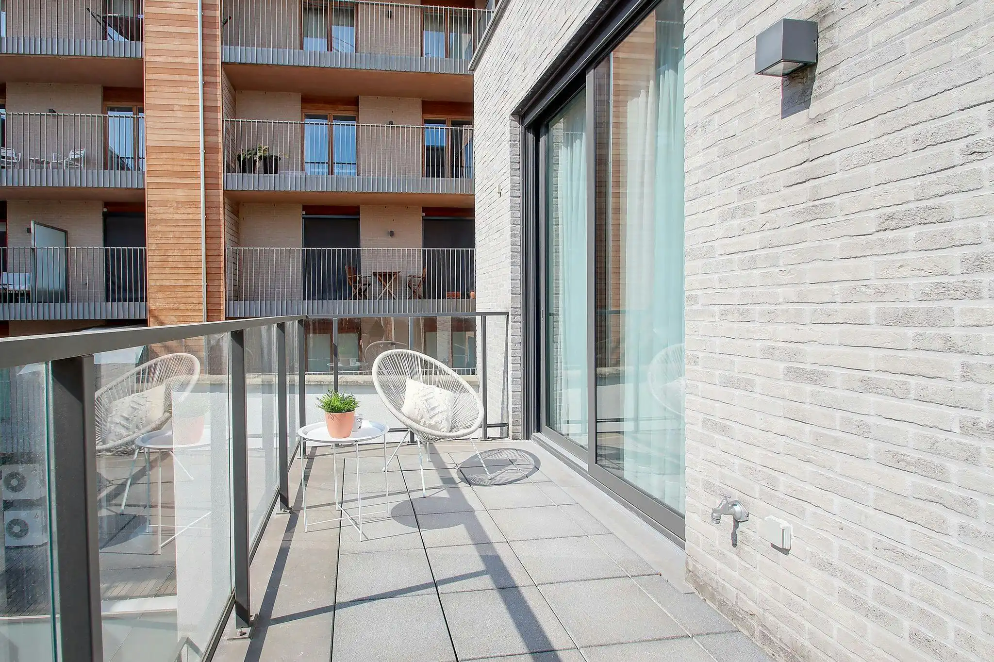 Centraal gelegen lichtrijk appartement te koop in centrum foto 9