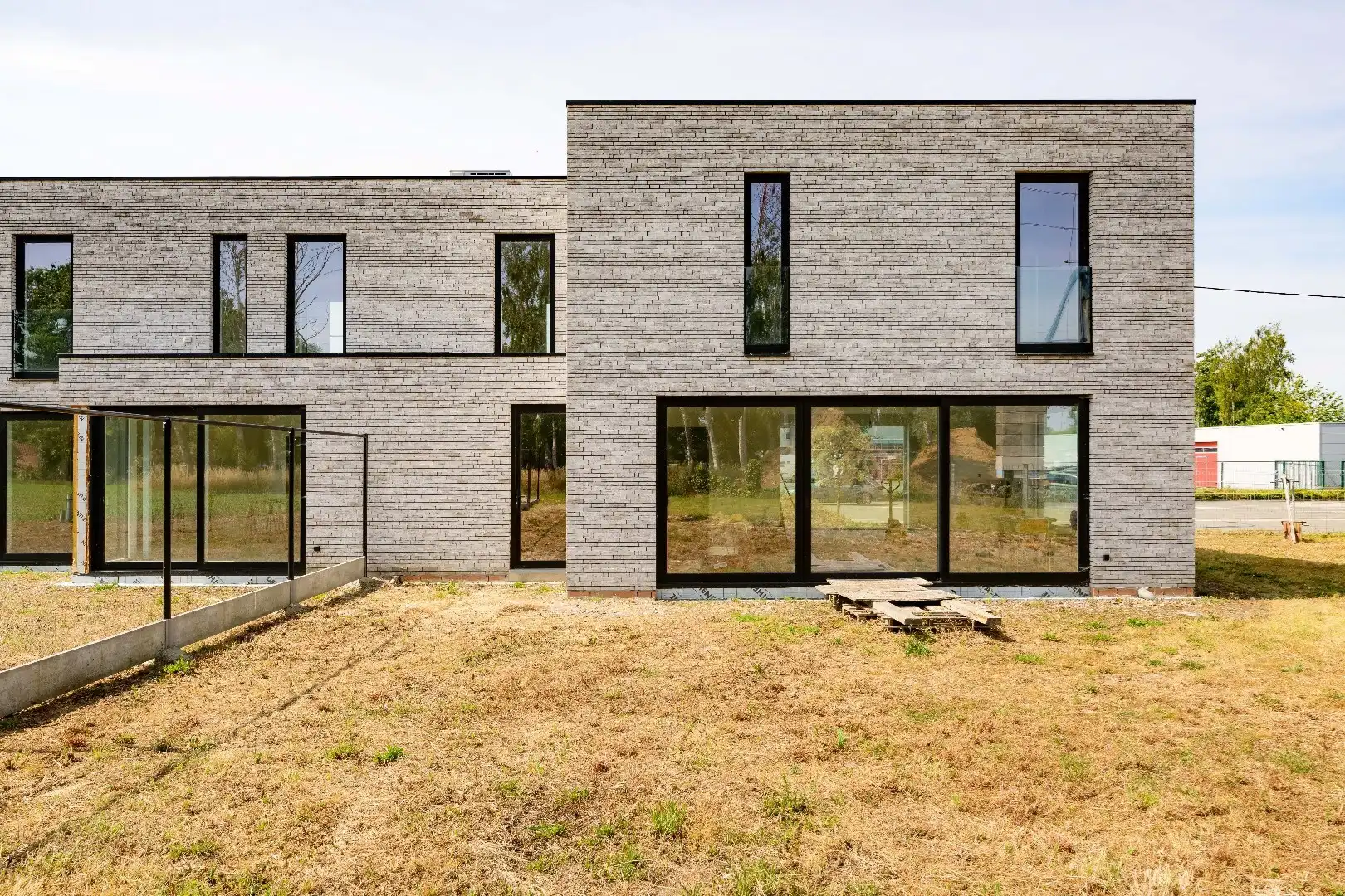 PRACHTIGE MODERNE WONING MET TUIN | GARAGE EN BIJGEBOUW (24 m²) foto 16