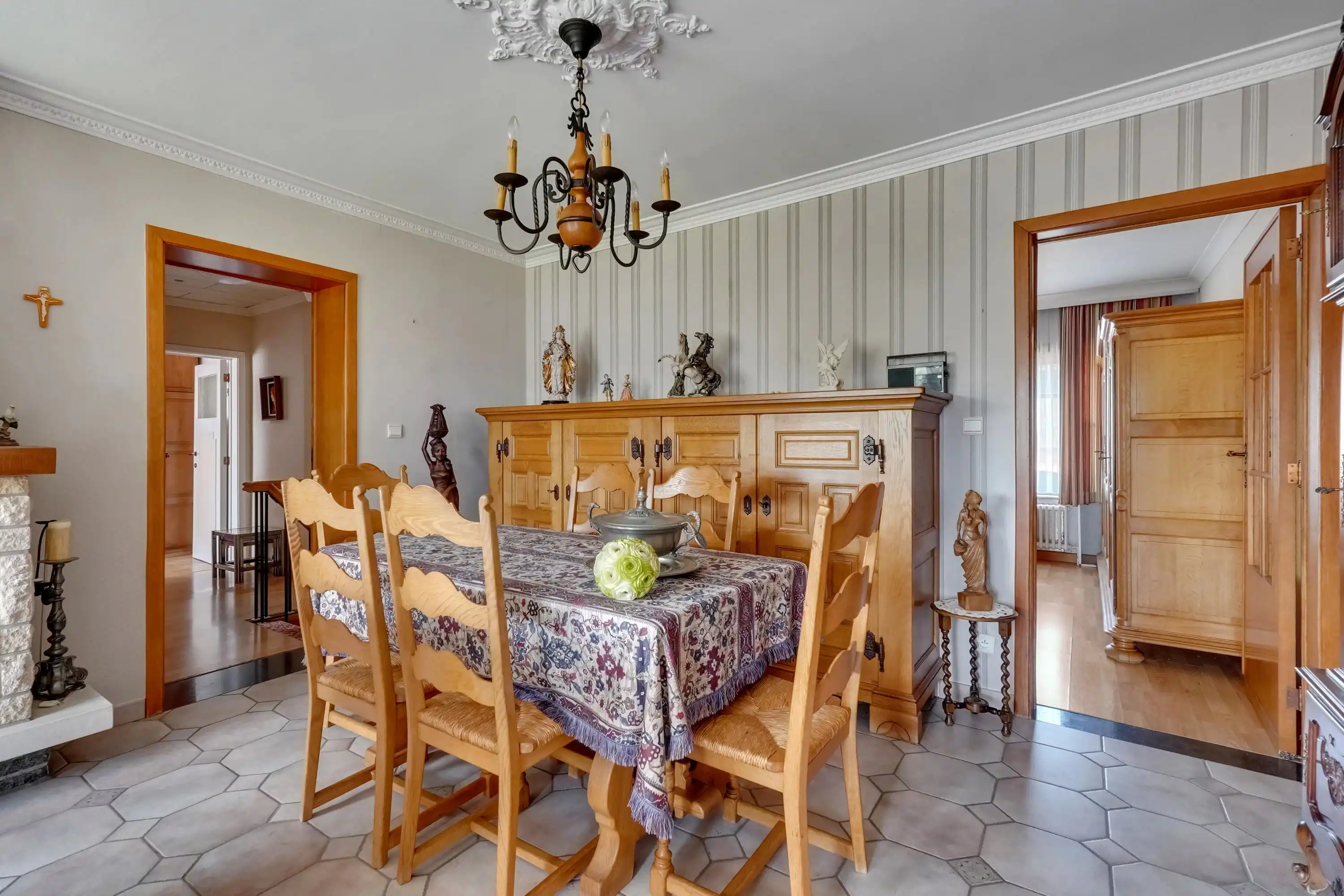 Ruime woning met 5 slaapkamers - zeer geschikt als kangoeroewoning foto 18