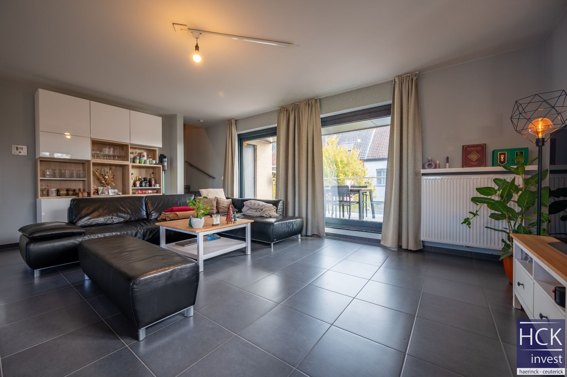 OUDENAARDE - Uitzonderlijk RUIM duplex-app. met 3 SLP. en TERRAS! foto 4