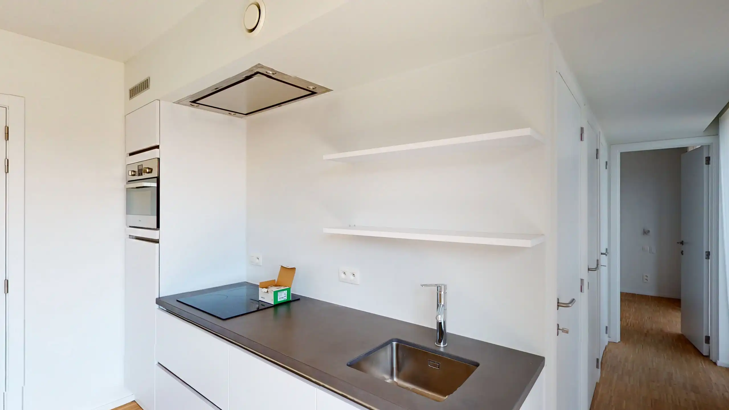 ANTWERPEN - Recent appartement met zonnig terras foto 4