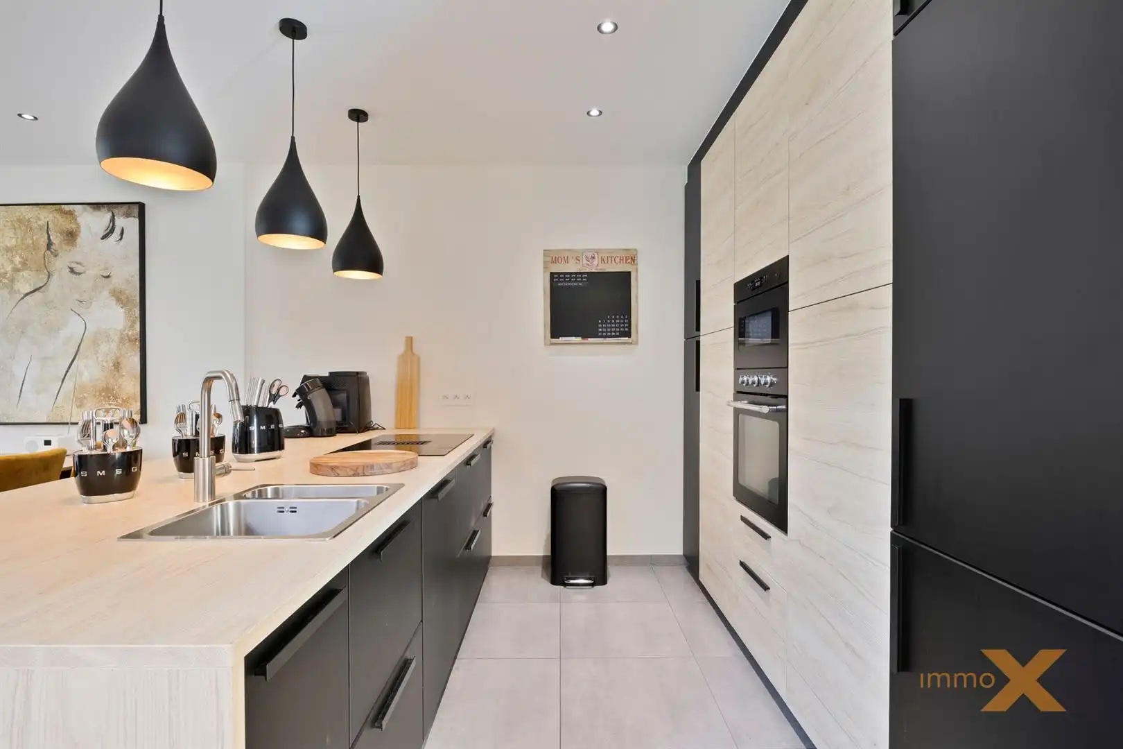 Charmante lichtrijke totaal gerenoveerde woning!! foto 4