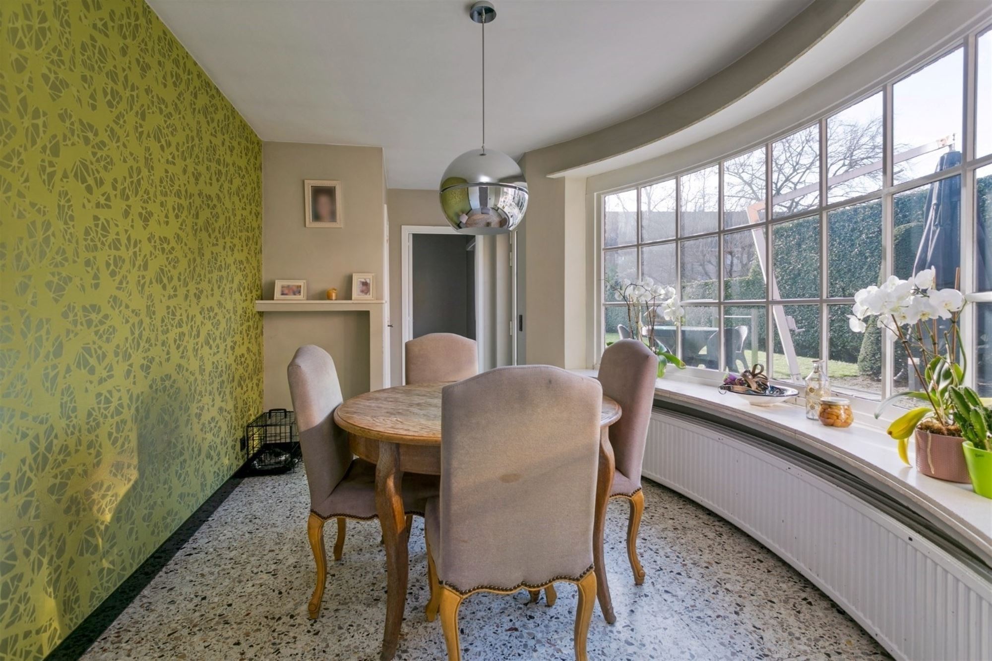 Karaktervolle woning in centrum Essen met prachtige tuin, 4 slaapkamers en commerciële ruimte foto 8