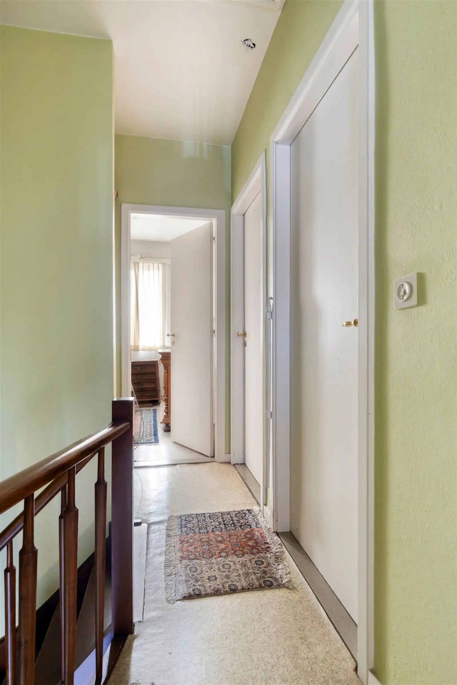 Woning in rusige woonwijk met aparte garage foto 20