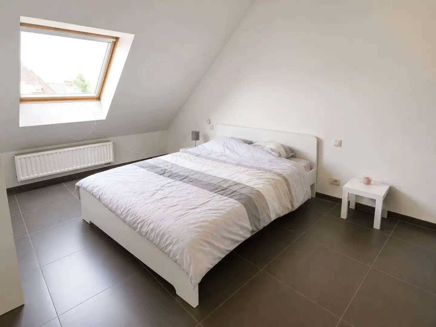 Duplex 3-slaapkamer appartement met garage foto 7