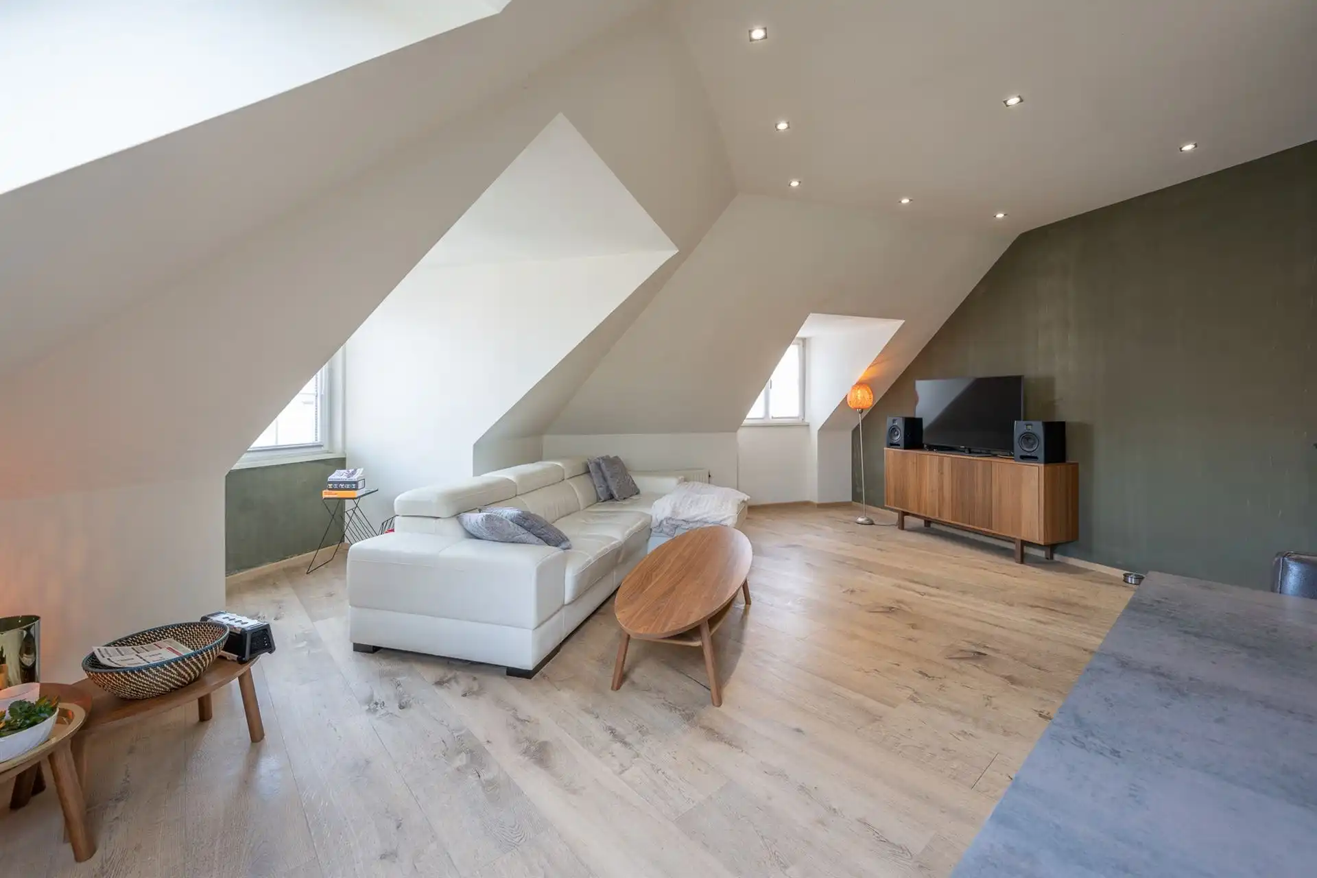 Stijlvol appartement met Moderne open Keuken nabij de Jachthaven van Blankenberge foto 16