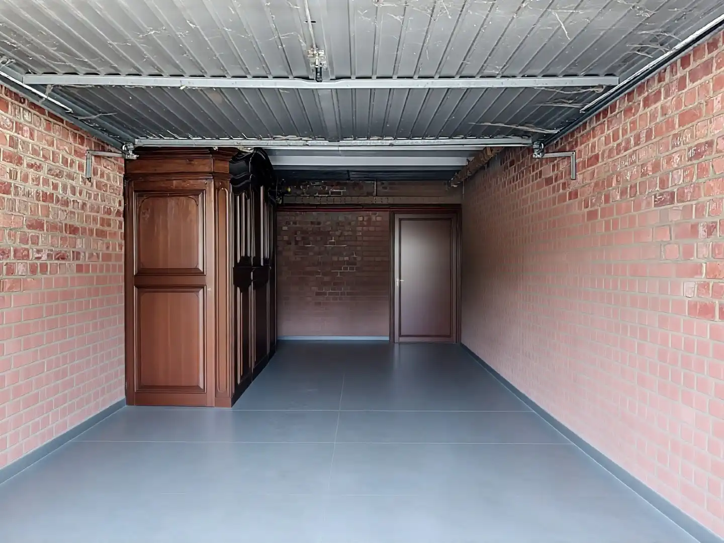 Veelzijdig pand op topligging: wonen en werken of tweewoonst met terrassen en garage foto 19