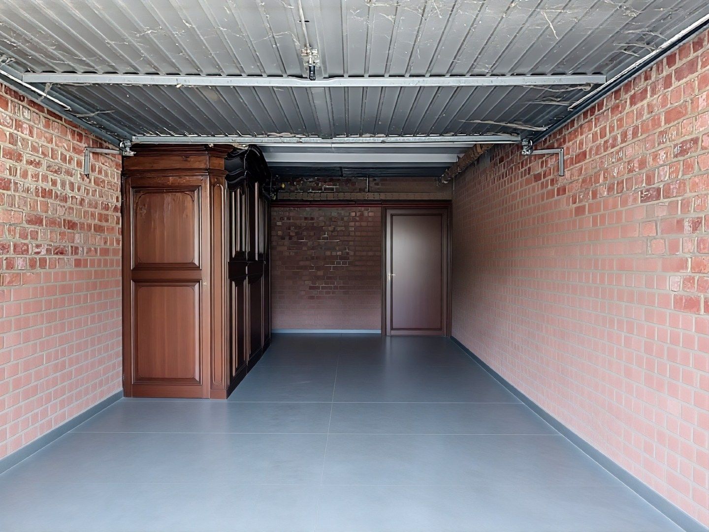 Veelzijdig pand op topligging: wonen en werken of tweewoonst met terrassen en garage foto 19