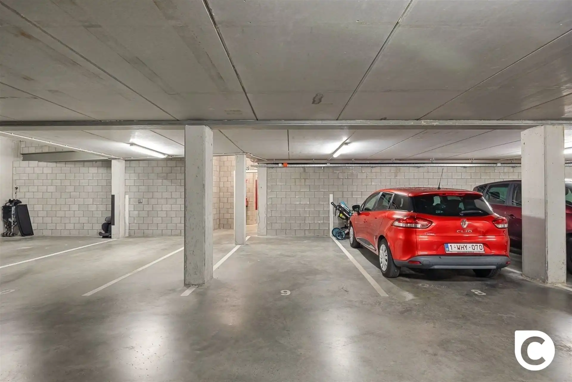 Luxueus 1 slpk app met terras en tuin + parking foto 2