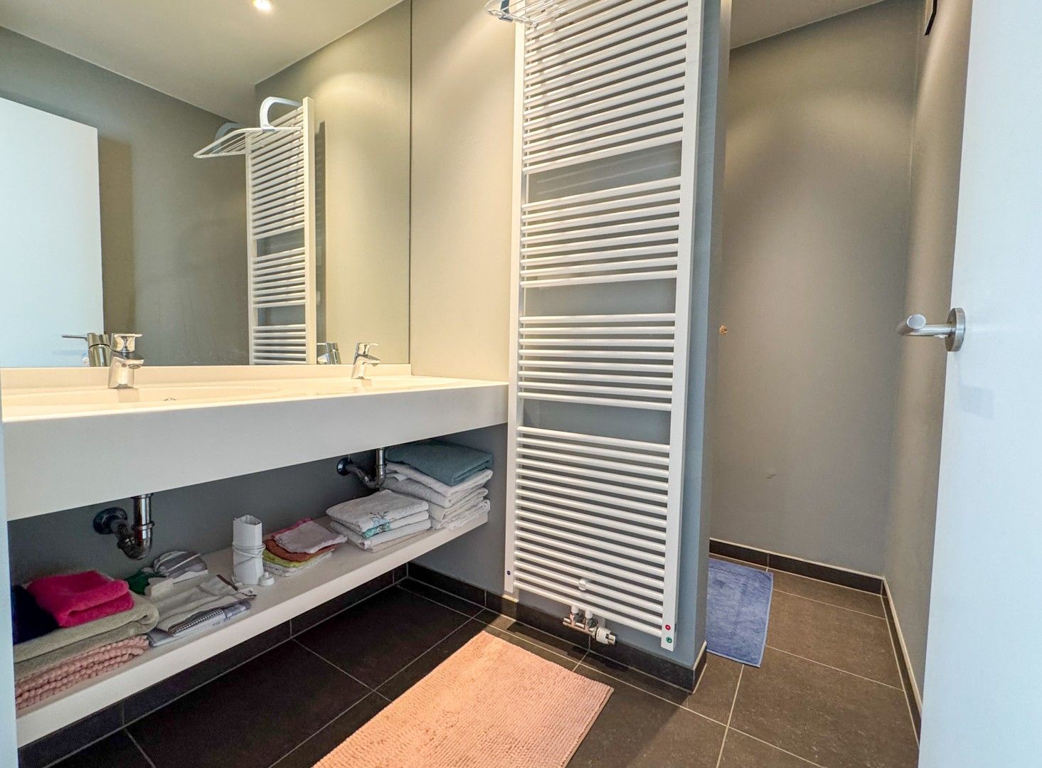 Penthouse met 2 terrassen in prachtige parkomgeving! foto 8