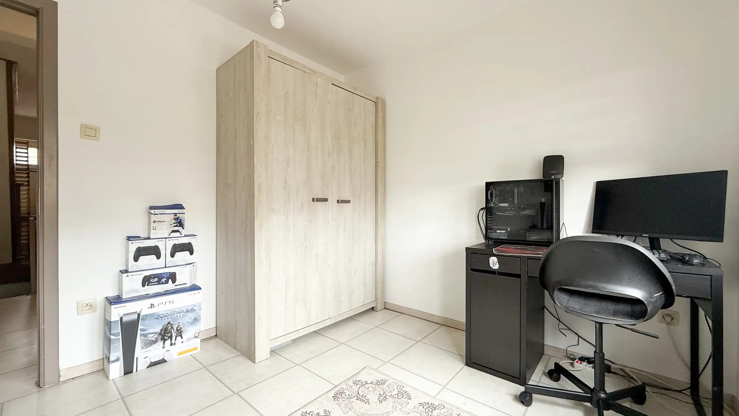 Halfopen woning met tuin en dubbele garage in H-Z! foto 32