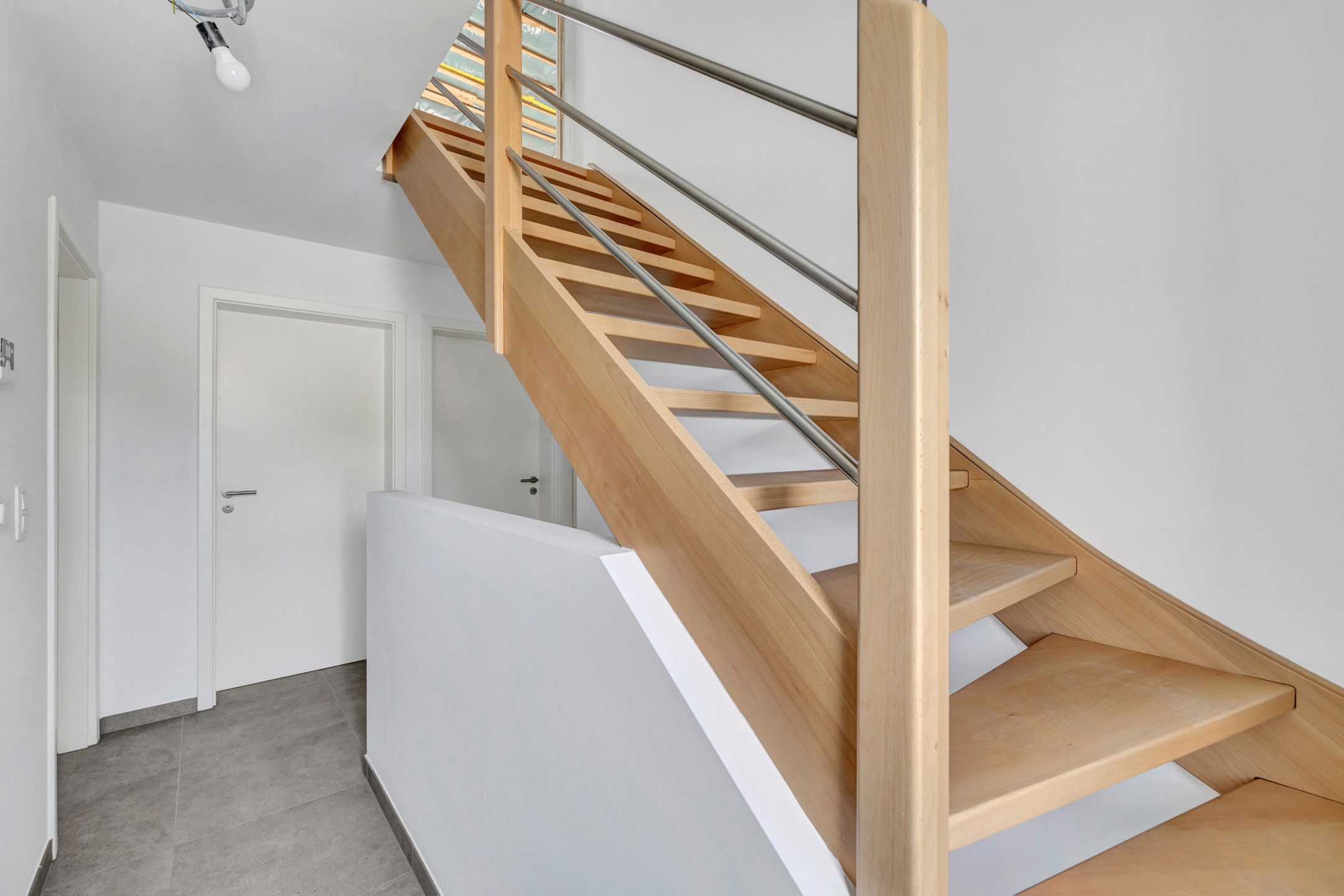 Nieuwbouwwoning met 4 slaapkamers en uitstekende verbinding foto 20