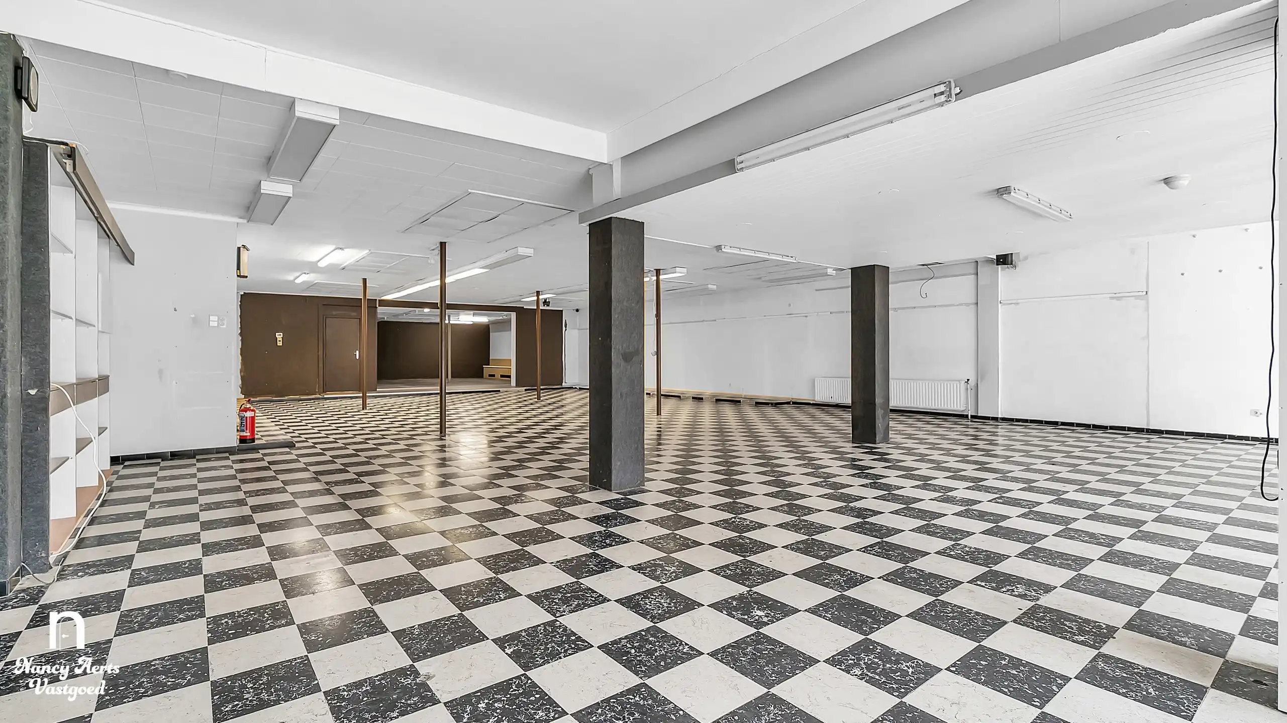 Handelspand van 395 m² in het centrum van Beringen foto 8