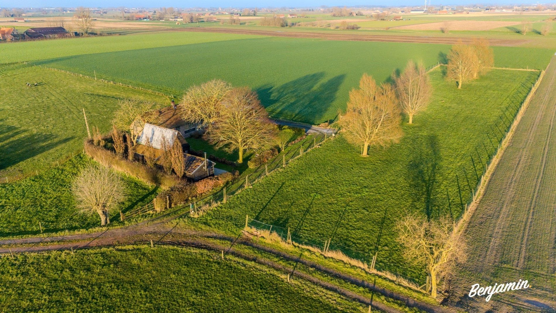 Charmante hoeve met weide te koop in Poperinge foto 17