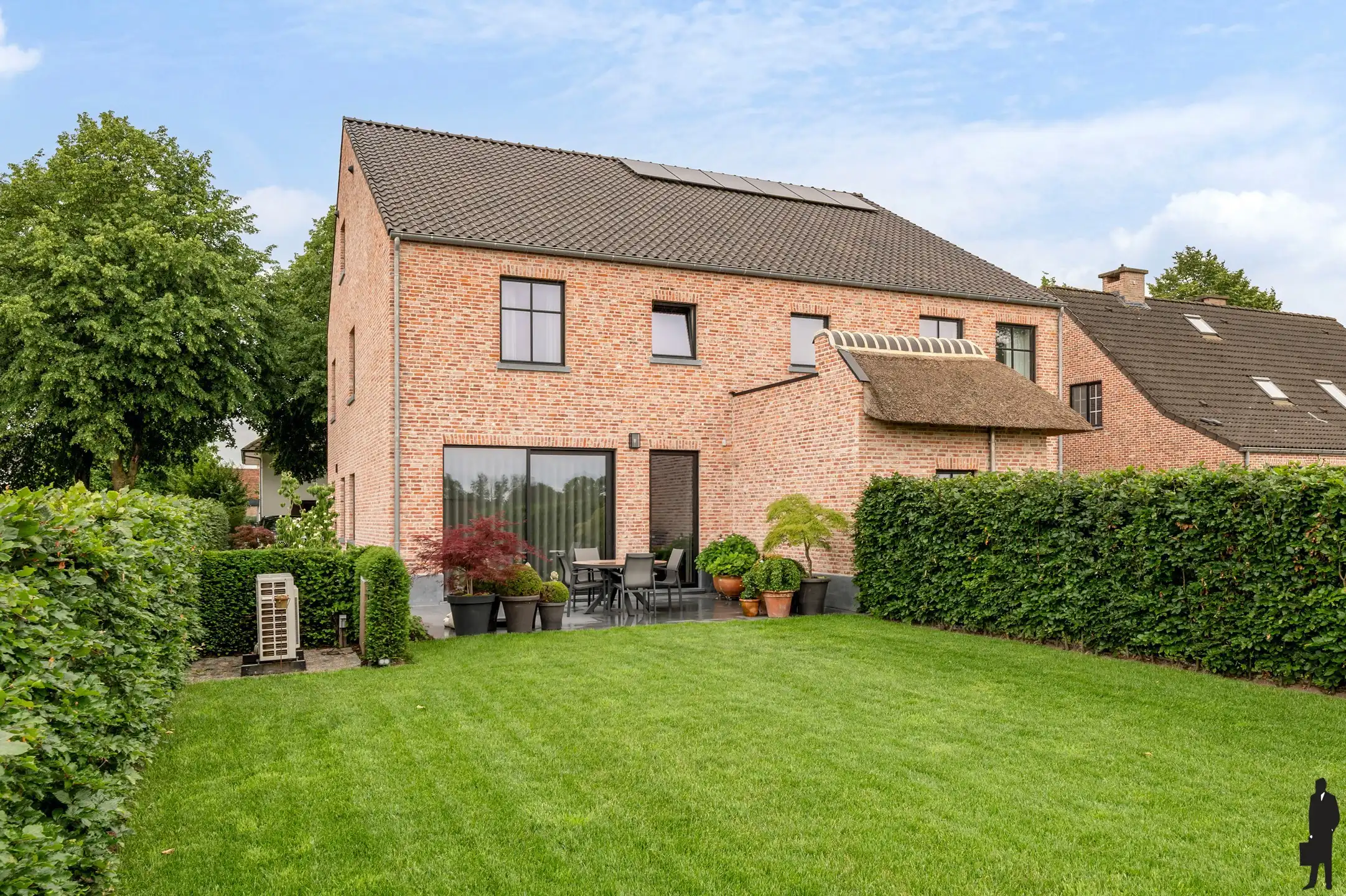 Zeer recente (nieuwbouw 2 jaar oud) energiezuinige halfopen bebouwing  foto 14