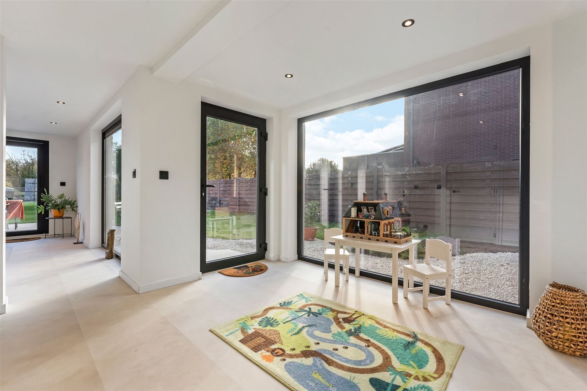 COMPLEET GERENOVEERDE WONING OP PERCEEL VAN BIJNA 8 ARE VLAK BIJ ZOLDER CENTRUM, OMGEVEN DOOR GROEN. foto 14