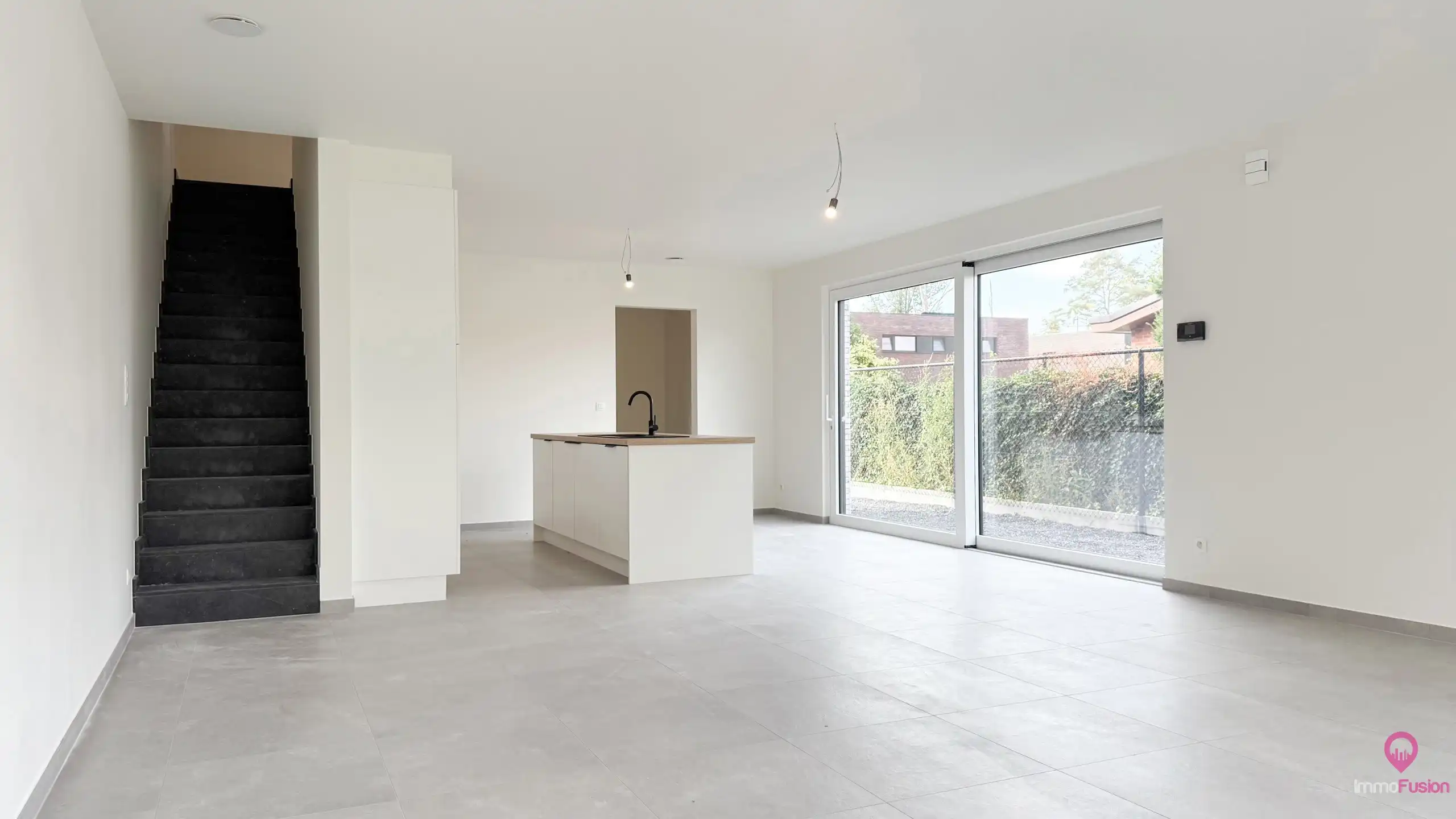 Praktische nieuwbouwwoning met 3 slpks in rustige straat! foto 9