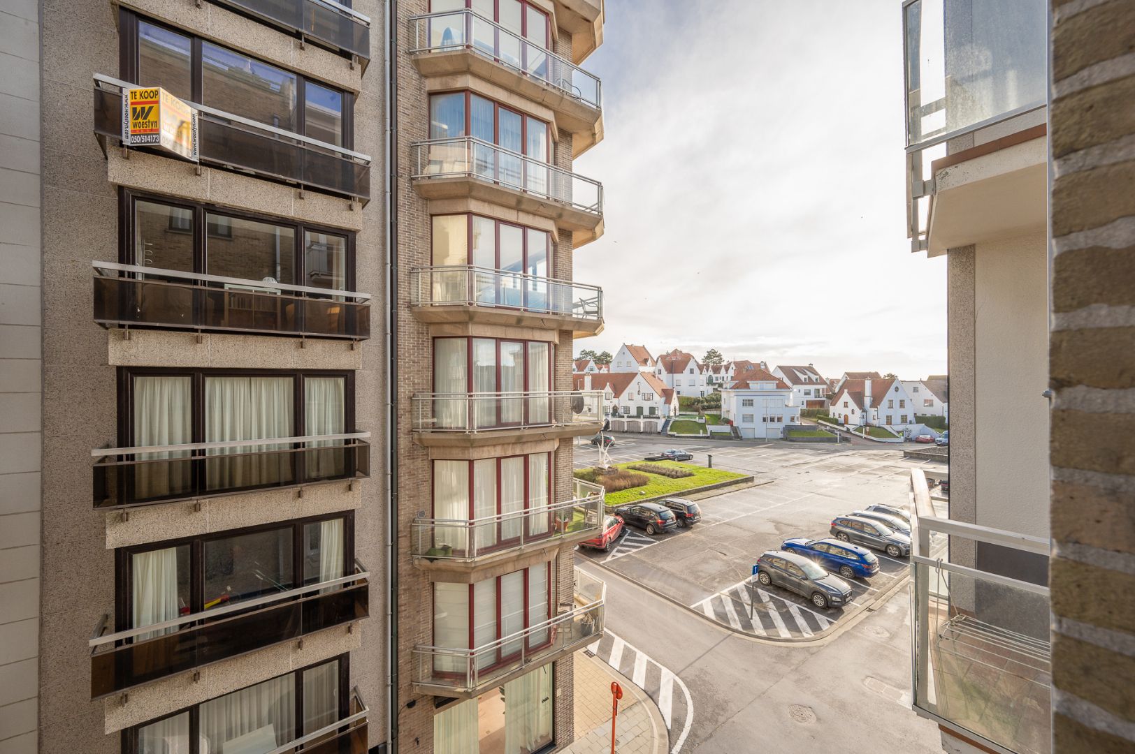 Vernieuwd appartement met zuidgericht terras vlakbij het strand in Duinbergen foto 19