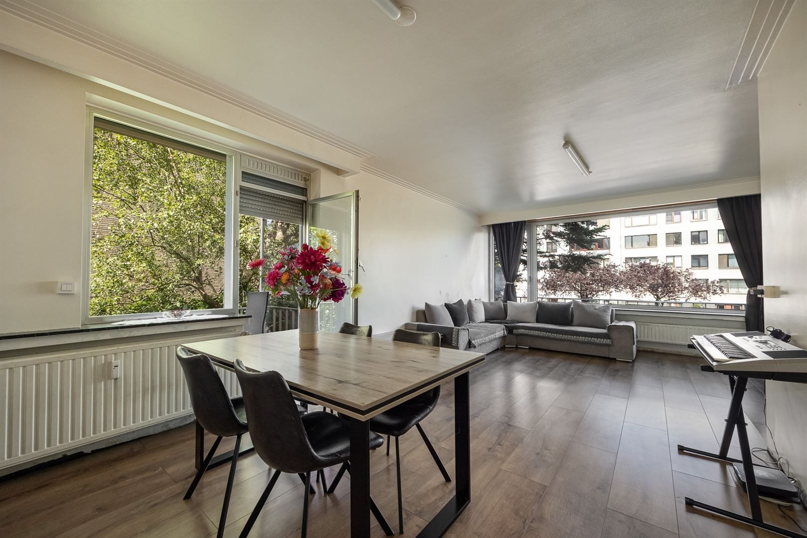 Halfopen appartement met drie slaapkamers én drie terrassen foto {{pictureIndex}}