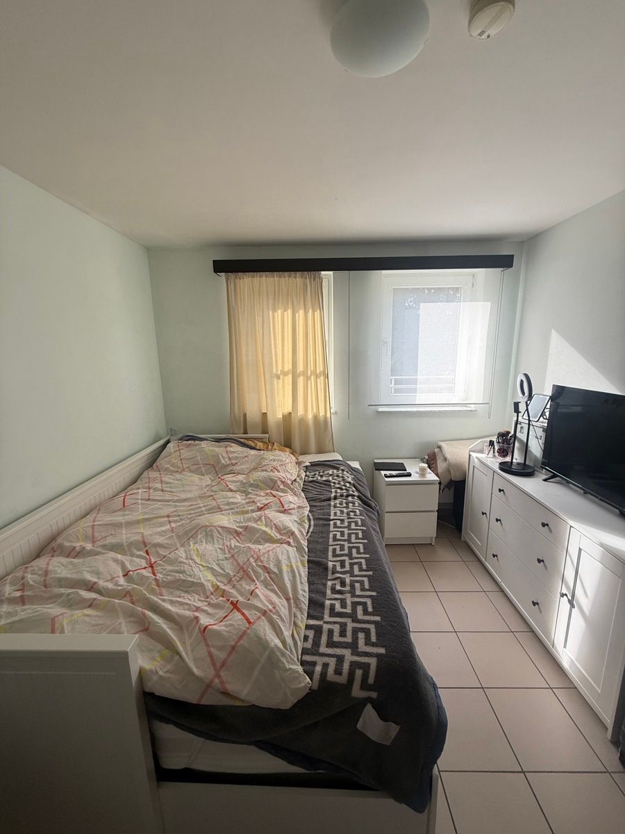 Instapklaar appartement met terras op wandelafstand van centrum Genk foto 5