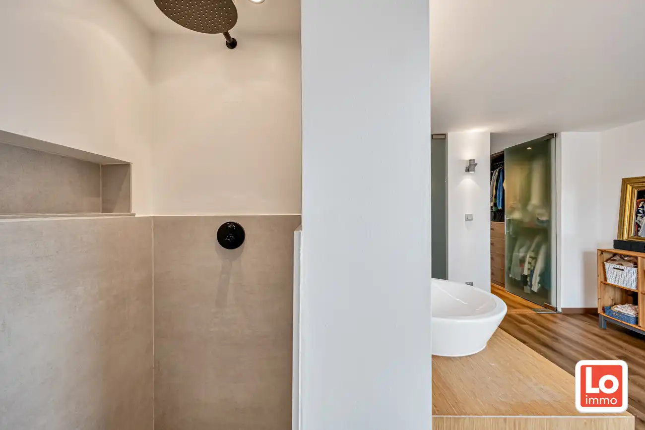 VERKOCHT!! Instapklare stadswoning met potentieel voor vrij beroep op een toplocatie nabij het centrum van Gent! foto 18