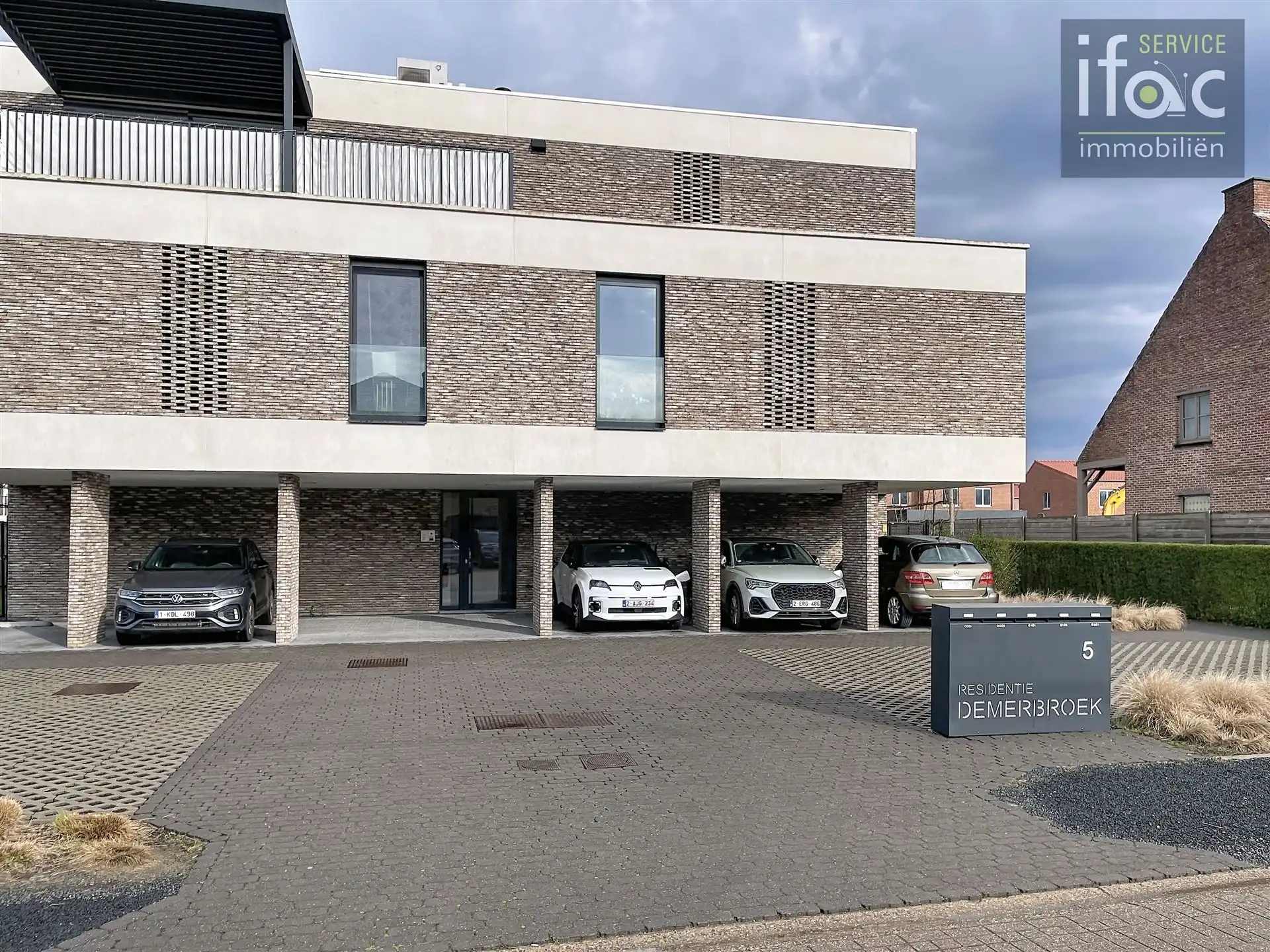 Nieuwbouwappartement met twee slaapkamers en groot terras foto 2