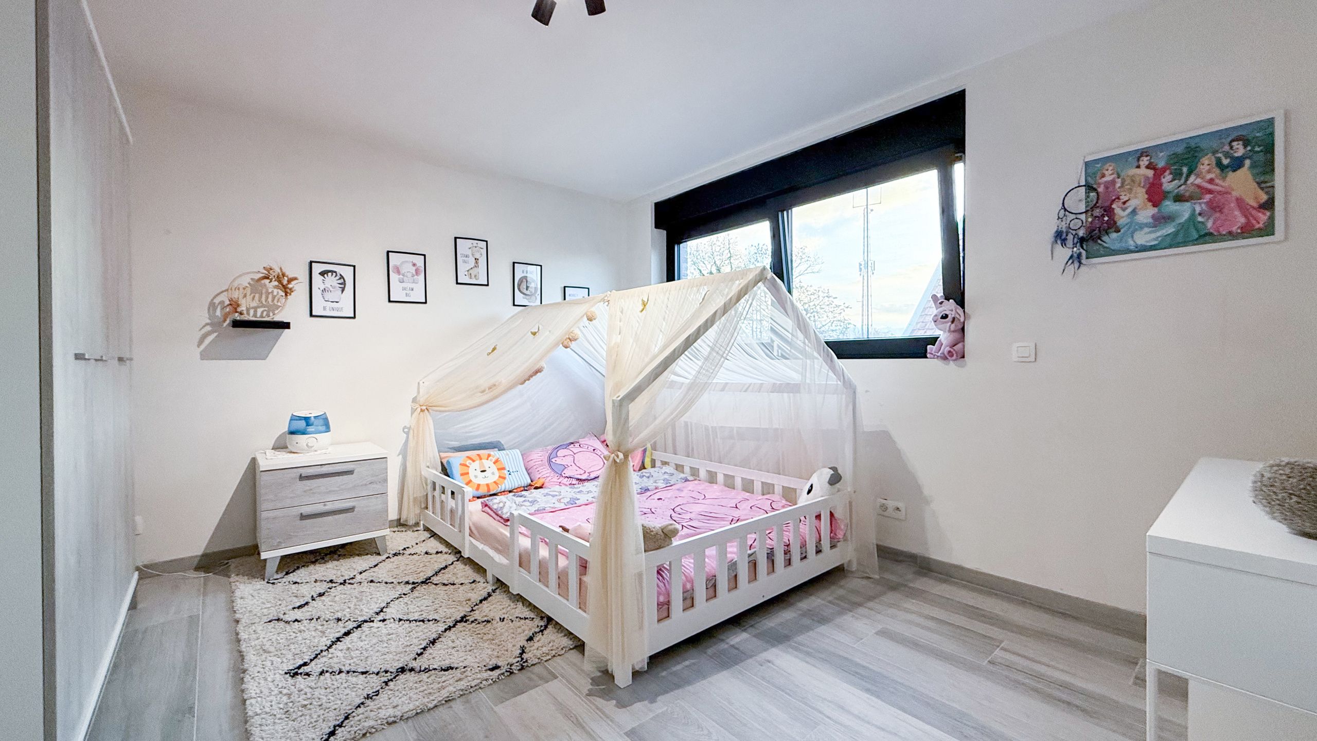 Moderne halfopen bebouwing (3 jaar oud) nabij E313 & E314! foto 26